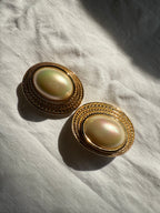 Christian Dior maxi clip pearl earrings