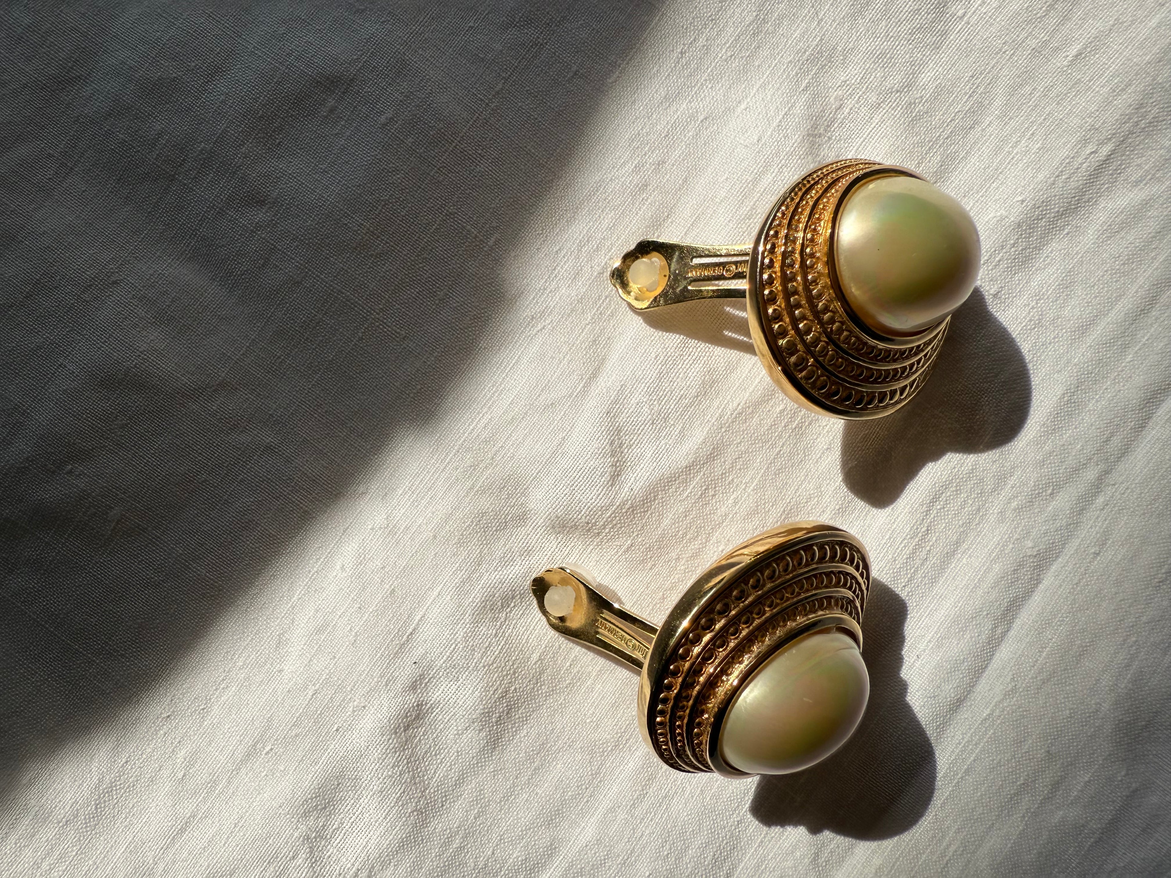 Christian Dior maxi clip pearl earrings
