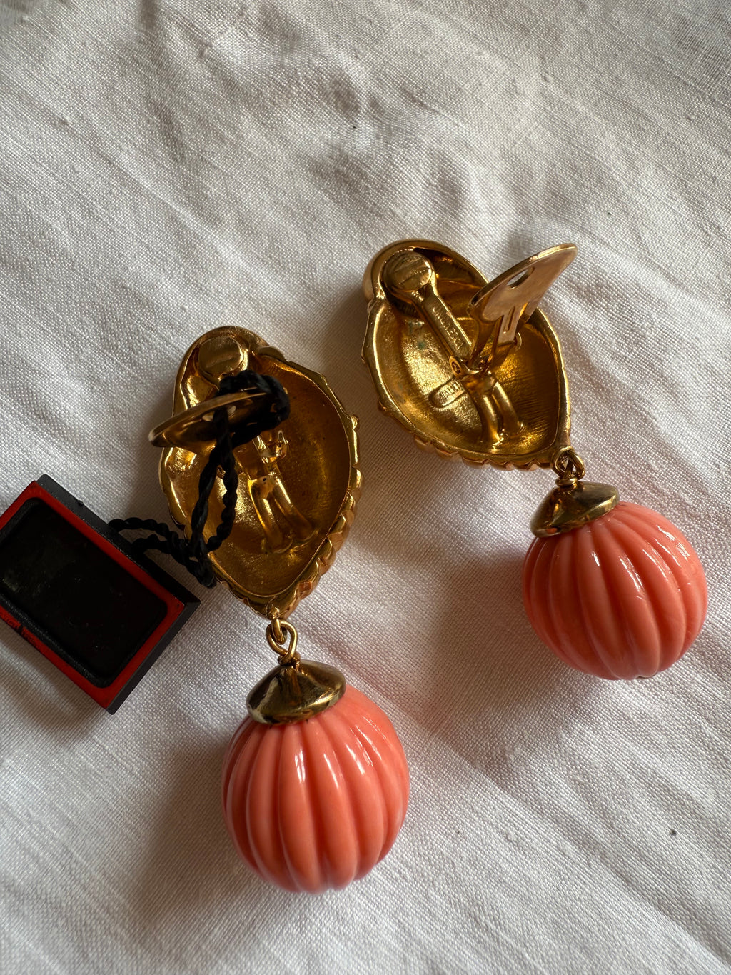 Valentino clip pendant coral peach earrings 90s