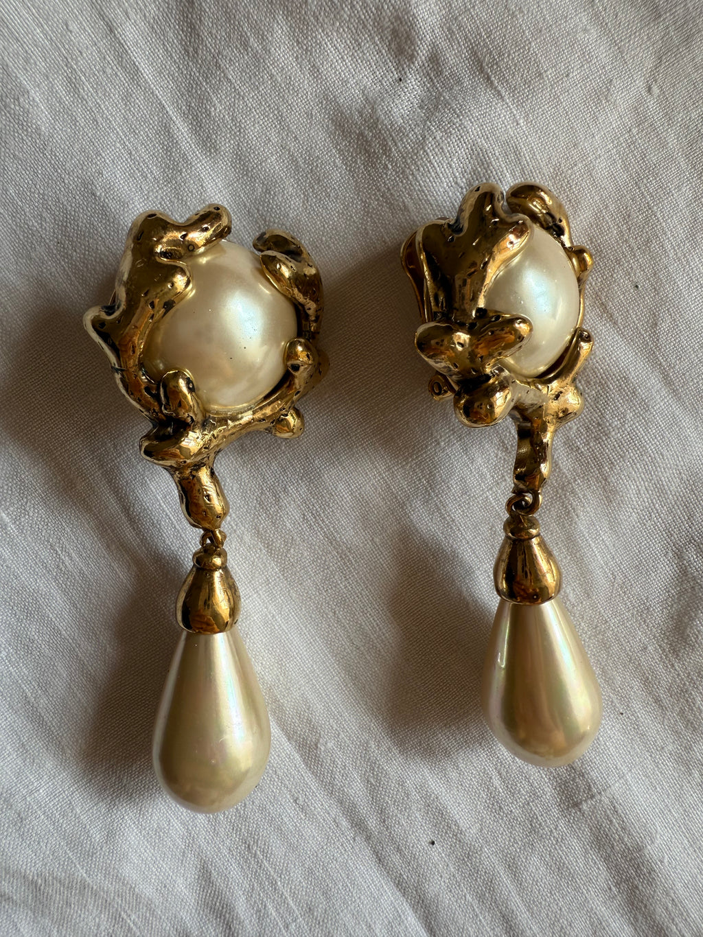 Valentino 90s vintage gold clip earrings
