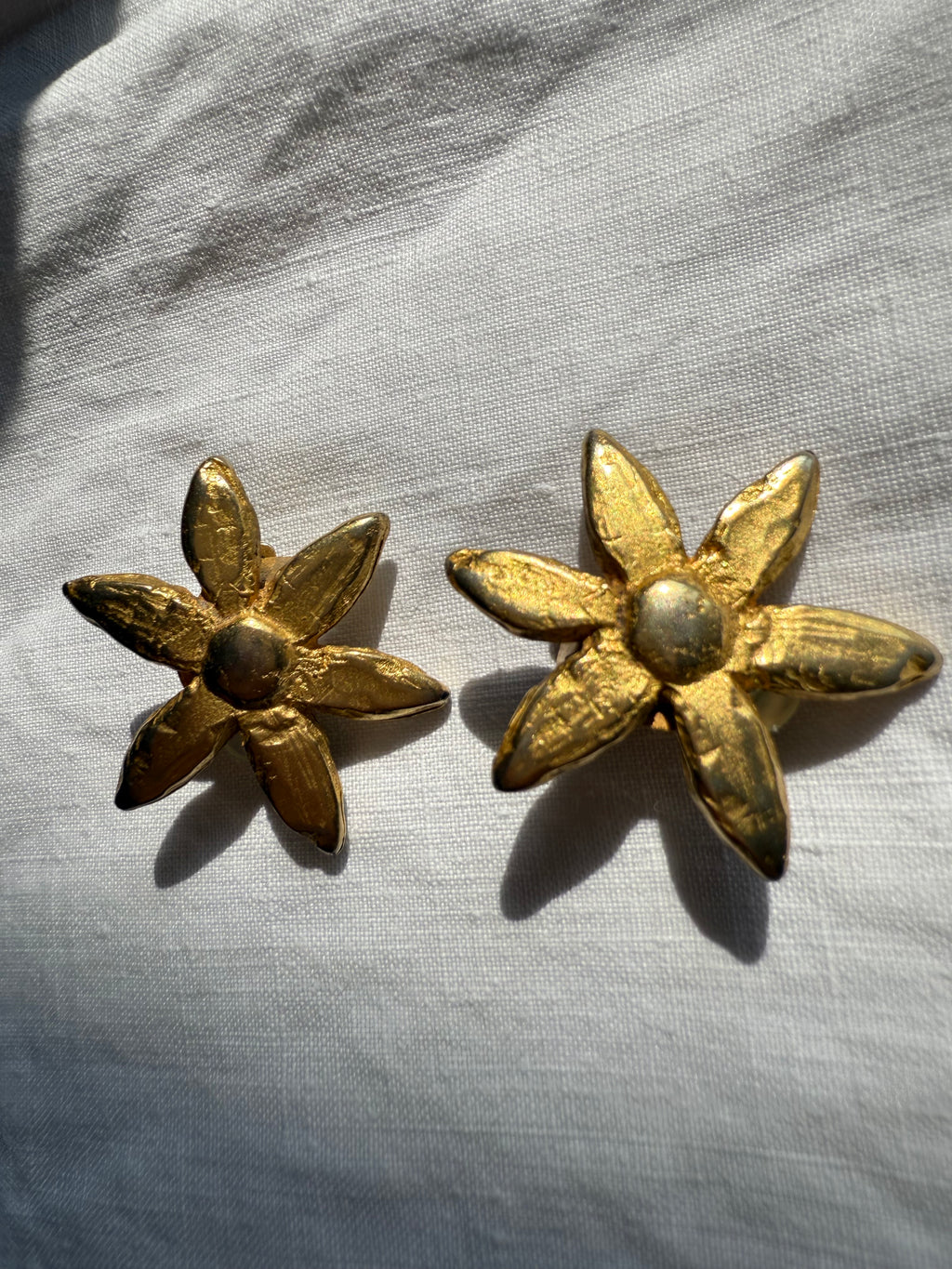 Pierre Cardin gold clip earrings 90s
