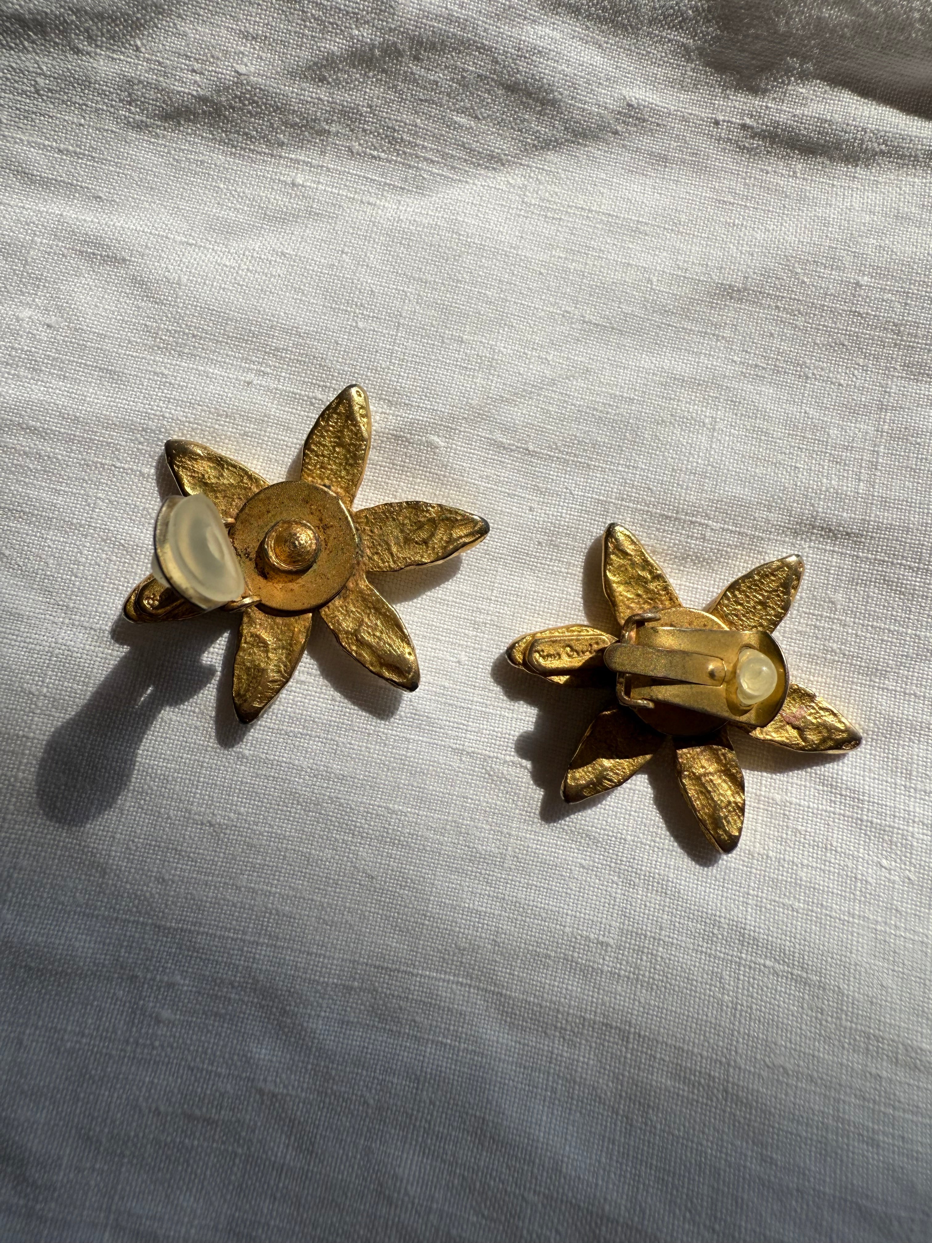 Pierre Cardin gold clip earrings 90s