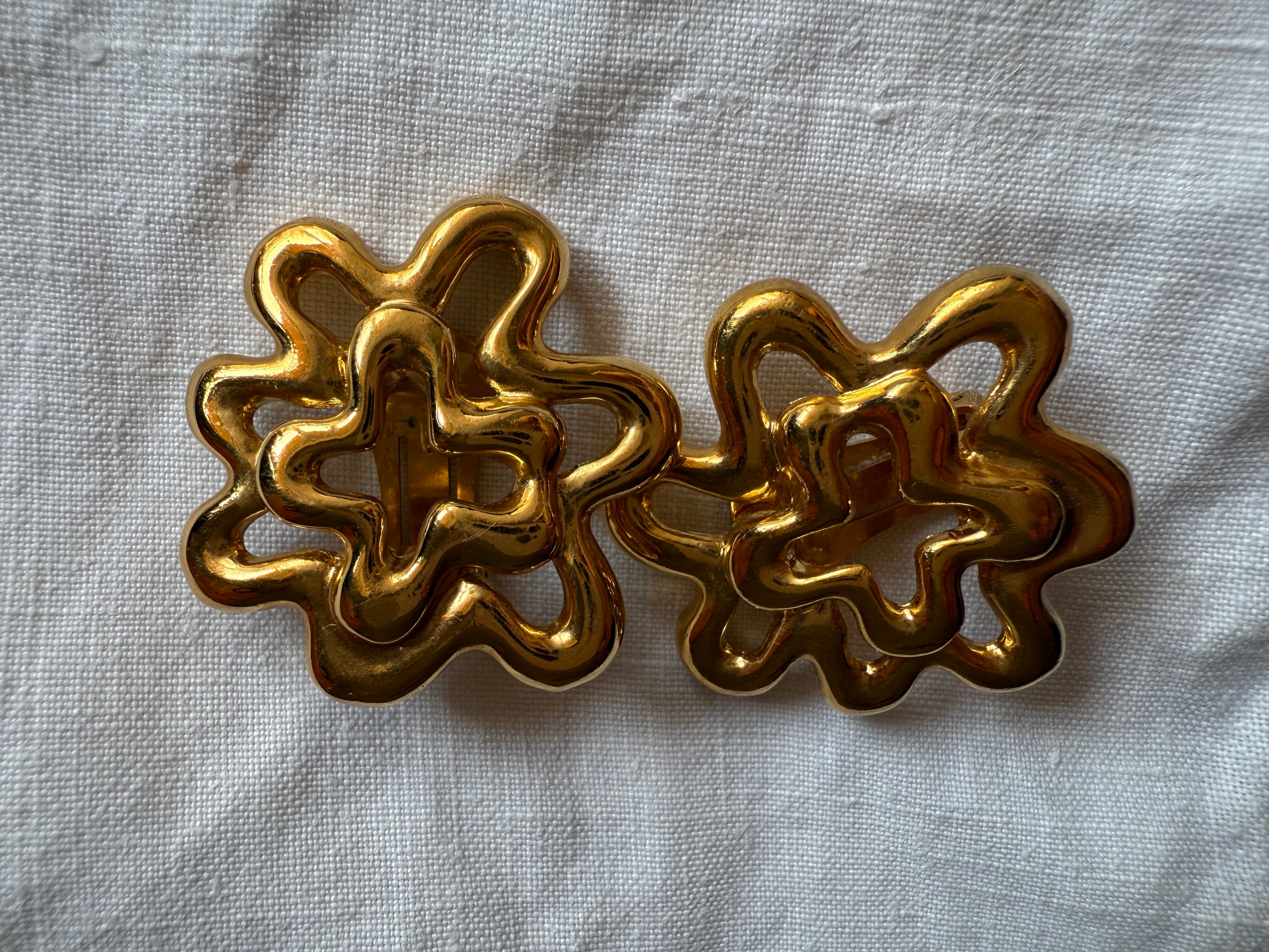 Lanvin gold earrings clip vintage
