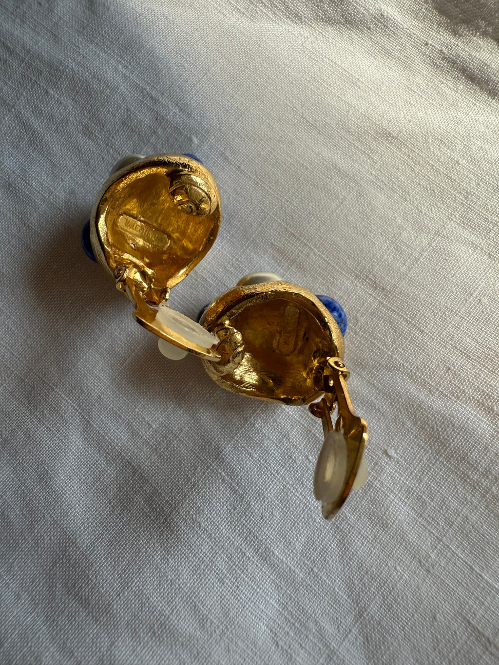 Valentino clip earrings mini pearls 90s