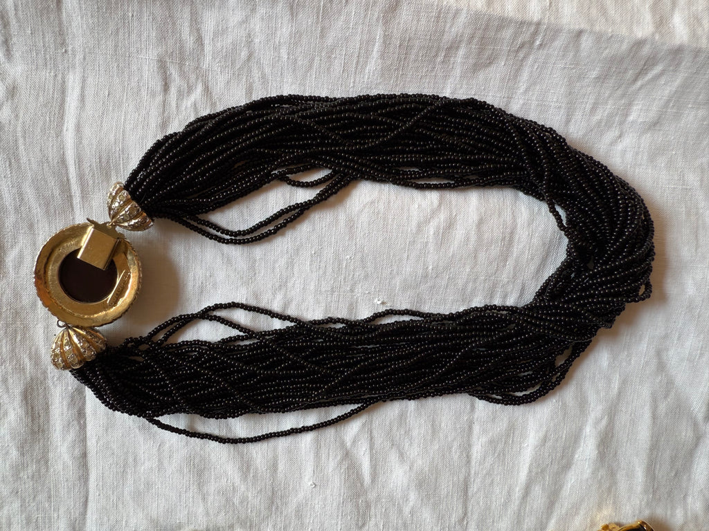 Valentino necklace 90s