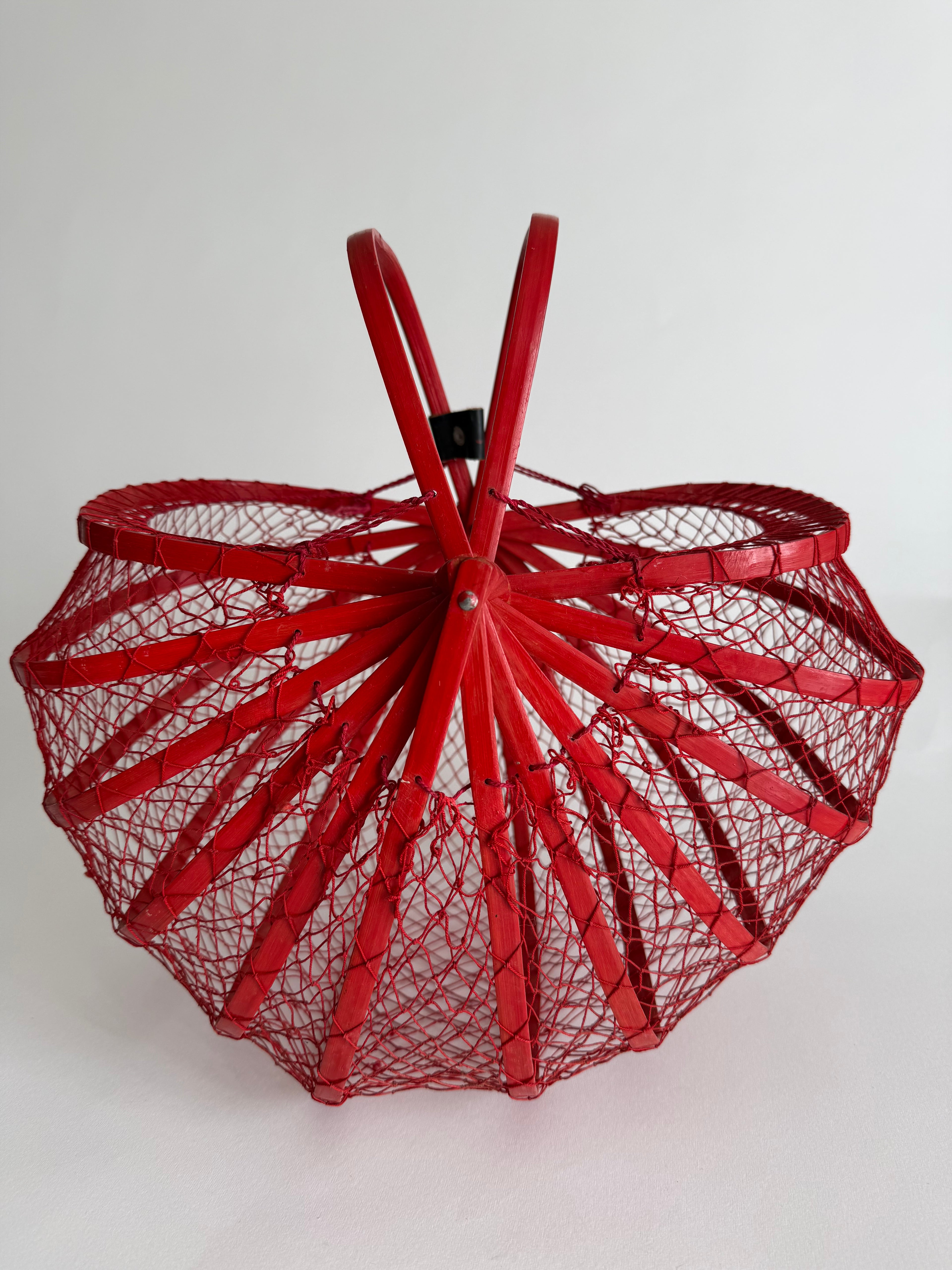 Fishing net bamboo bag 1960s
