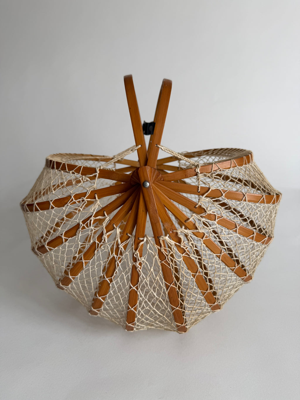 Fishing net bamboo bag 1960s