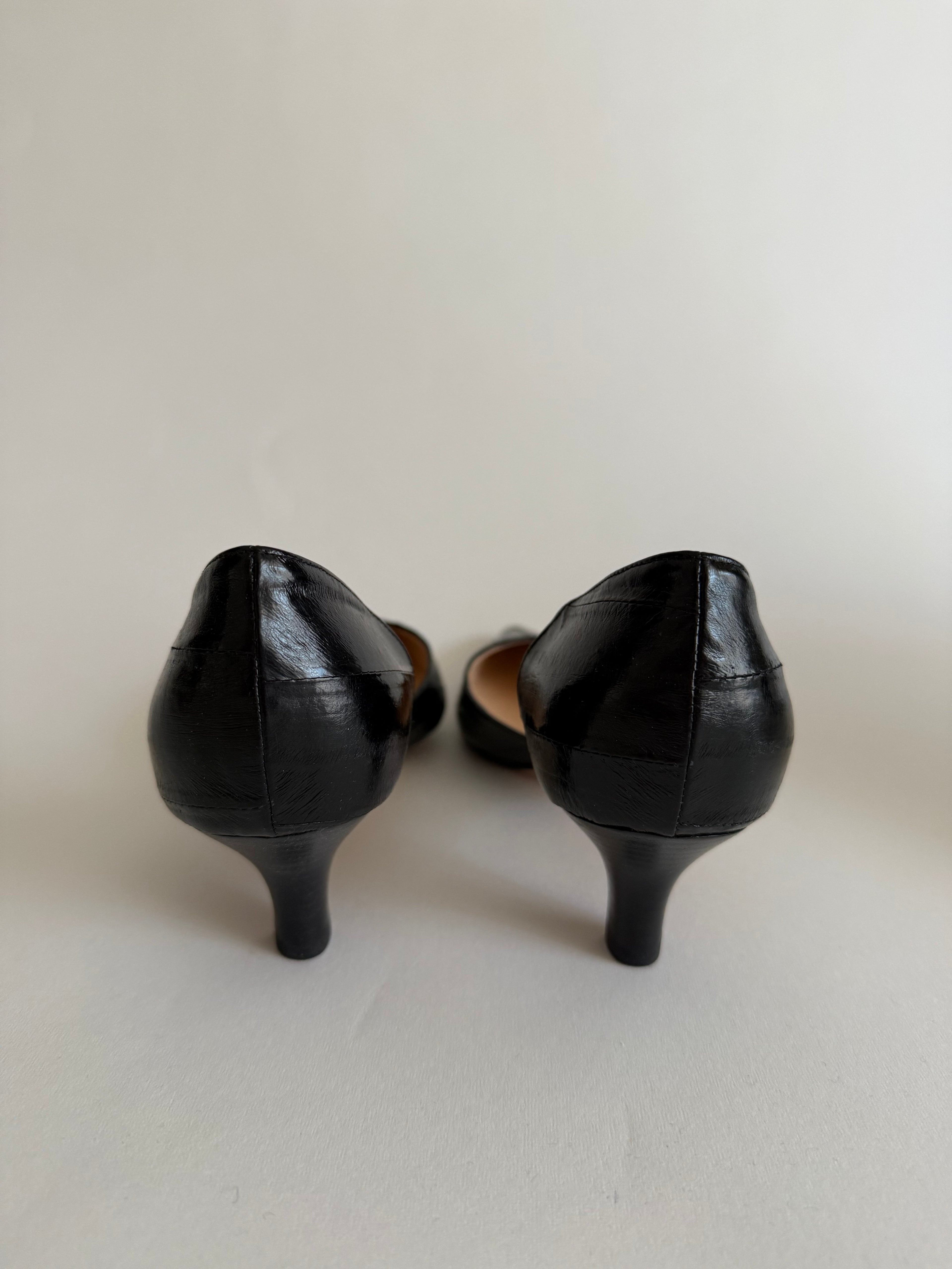 Heels and eel toe shoes
