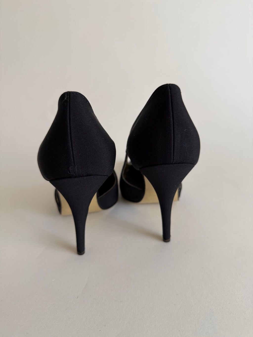 Heels satin black
