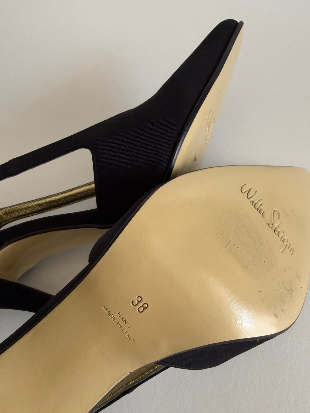 Heels satin black