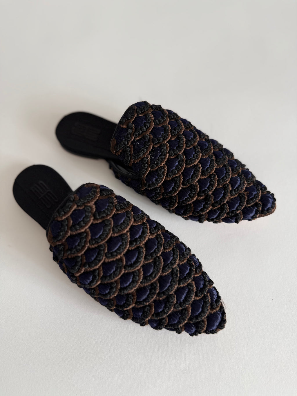 Sanayi 313 embroidery slippers