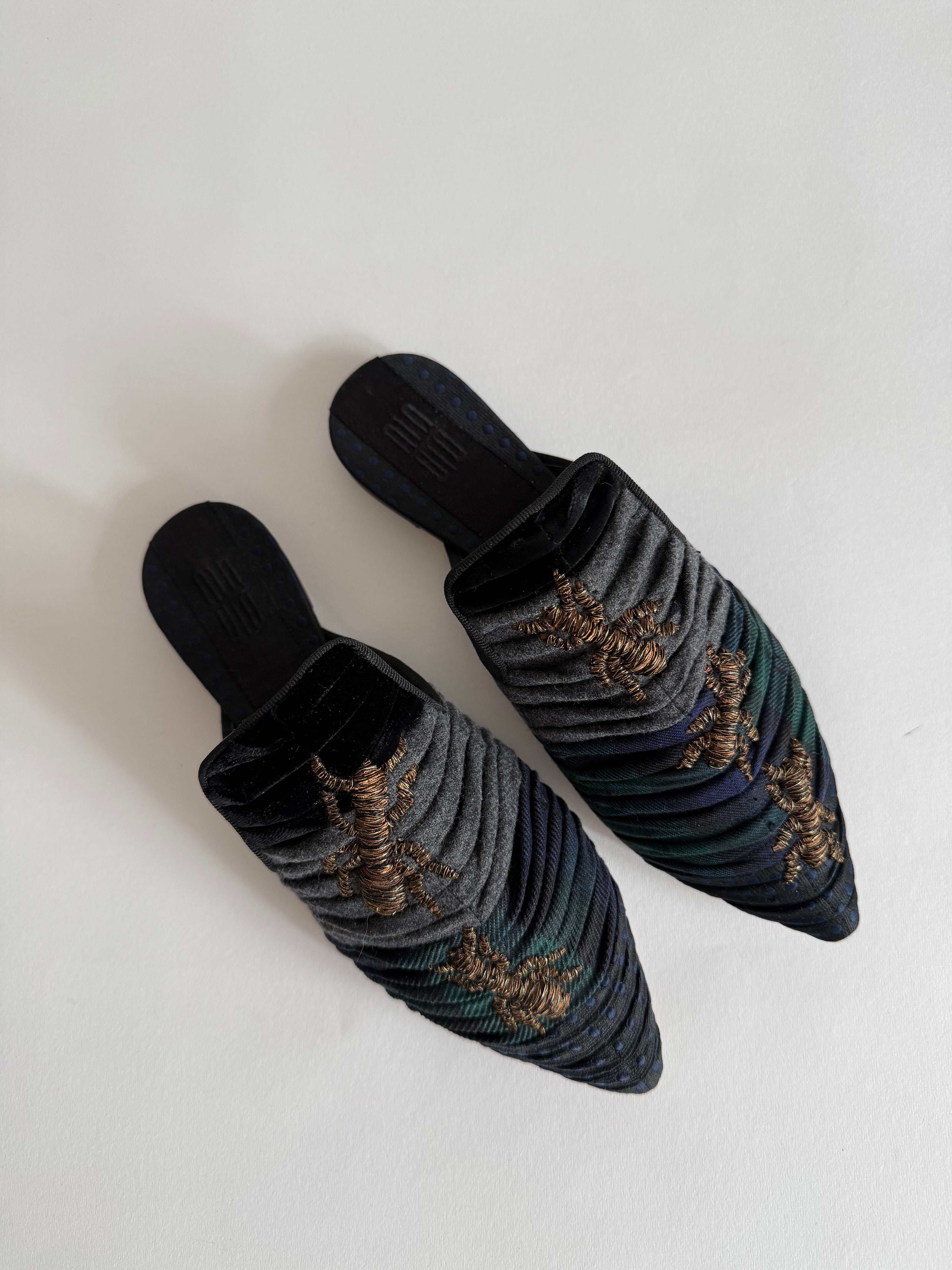 Sanayi 313 embroidery ants