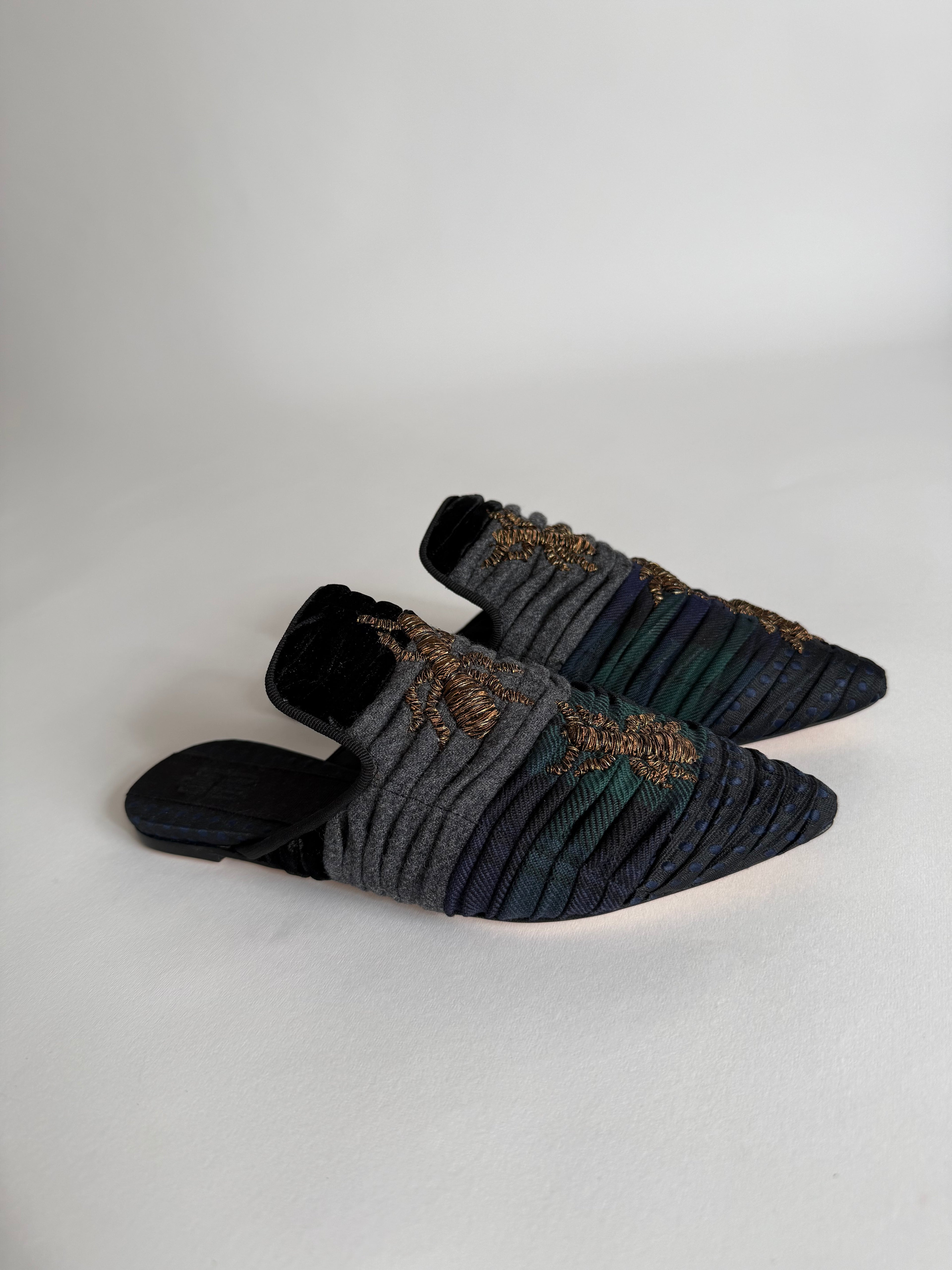 Sanayi 313 embroidery ants