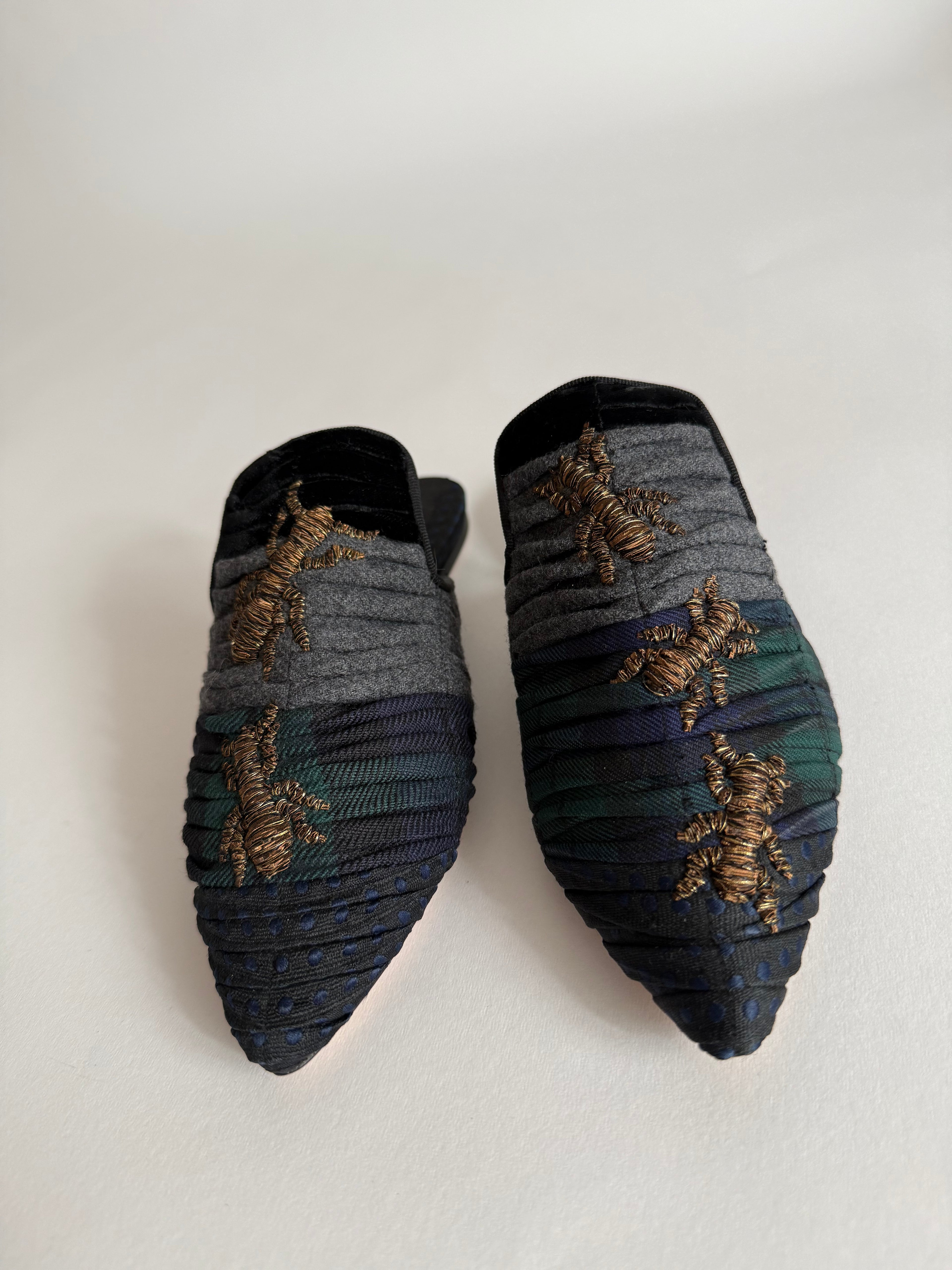 Sanayi 313 embroidery ants