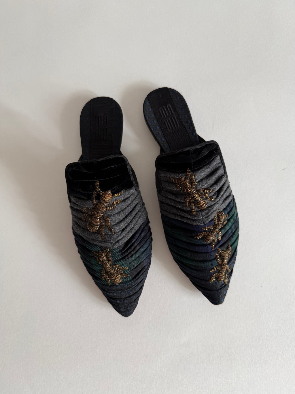 Sanayi 313 embroidery ants