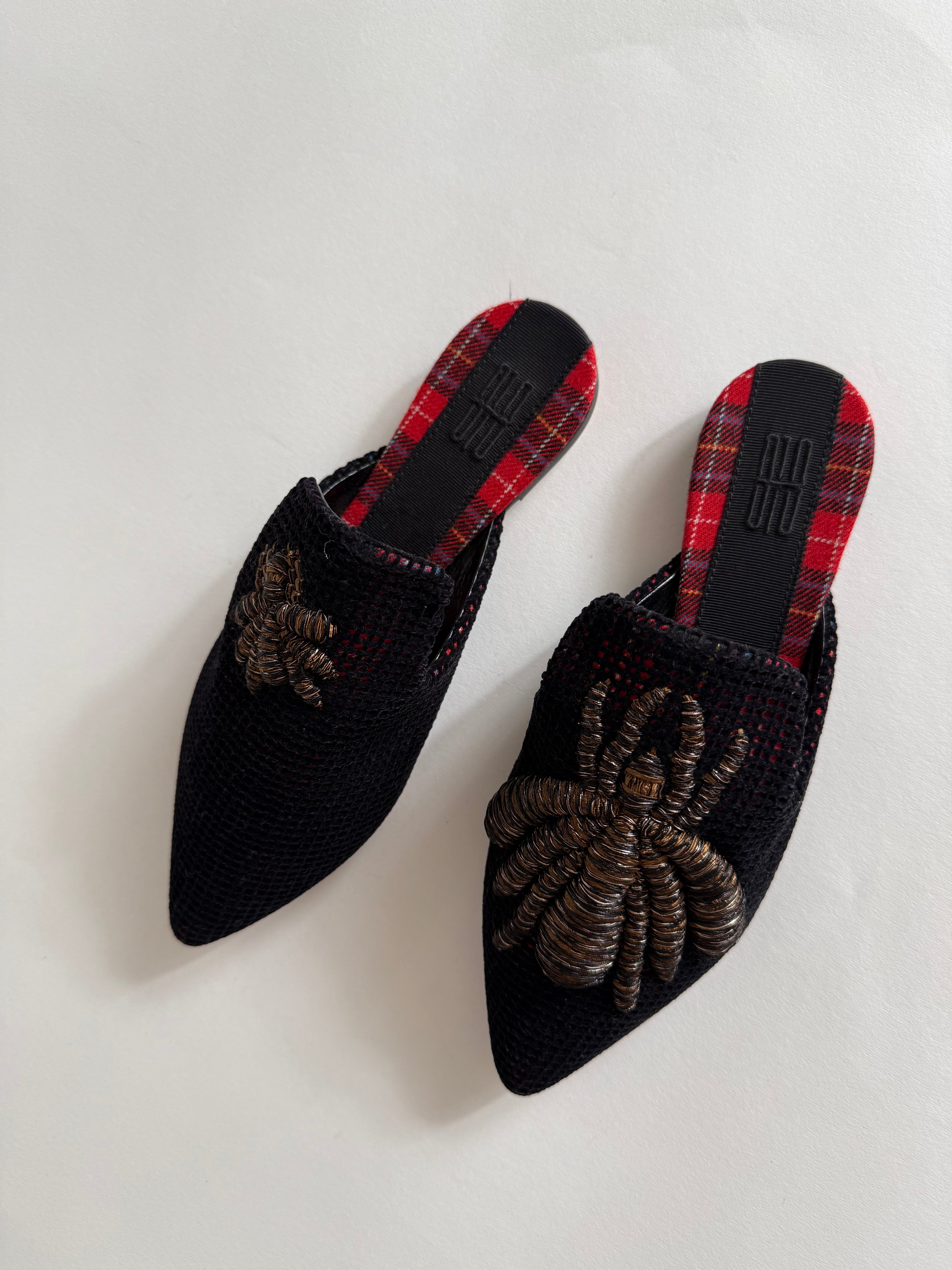 Sanayi 313 velvet embroidery spiders