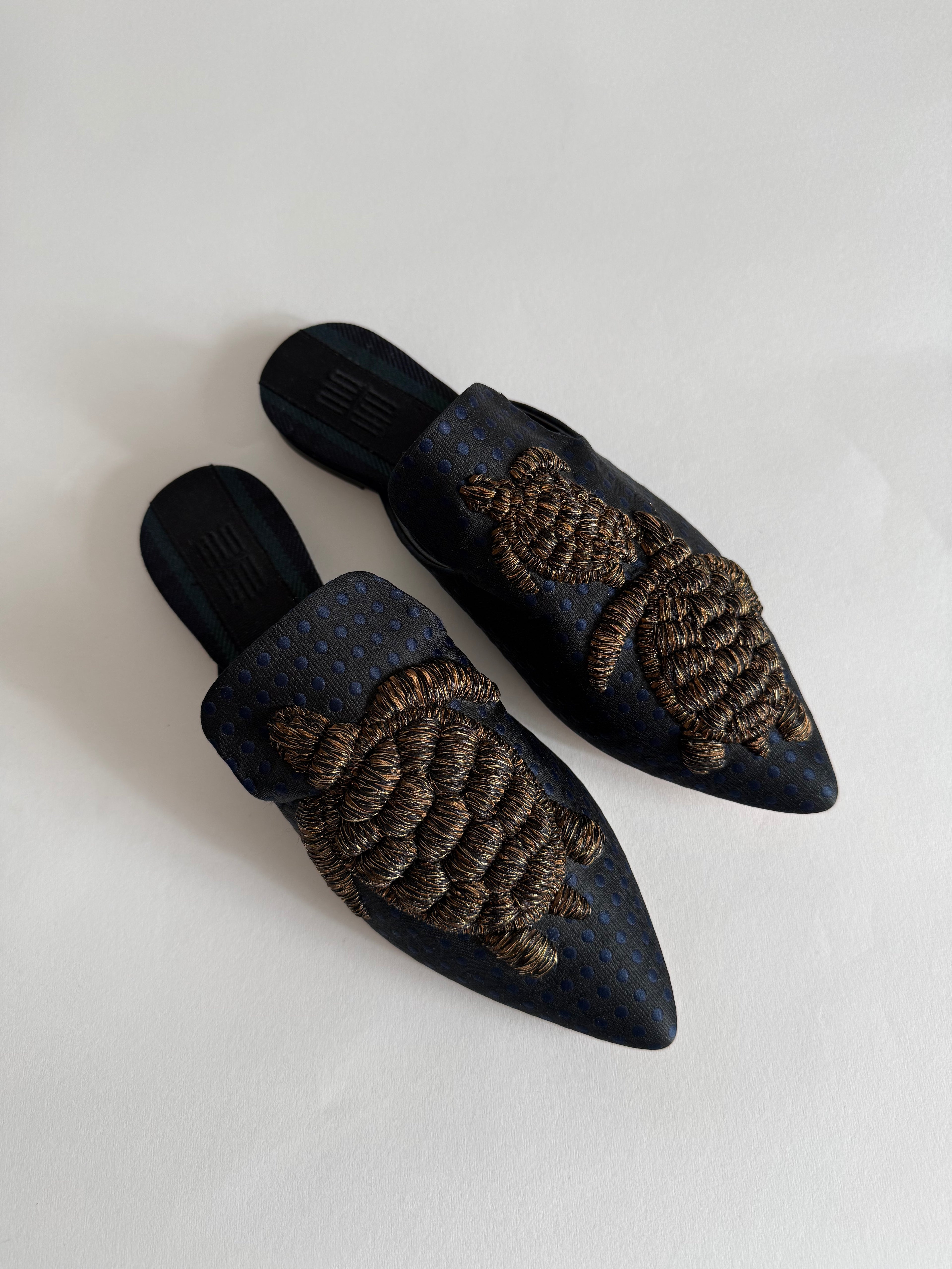 Sanayi 313 dots tela turtles embroidery
