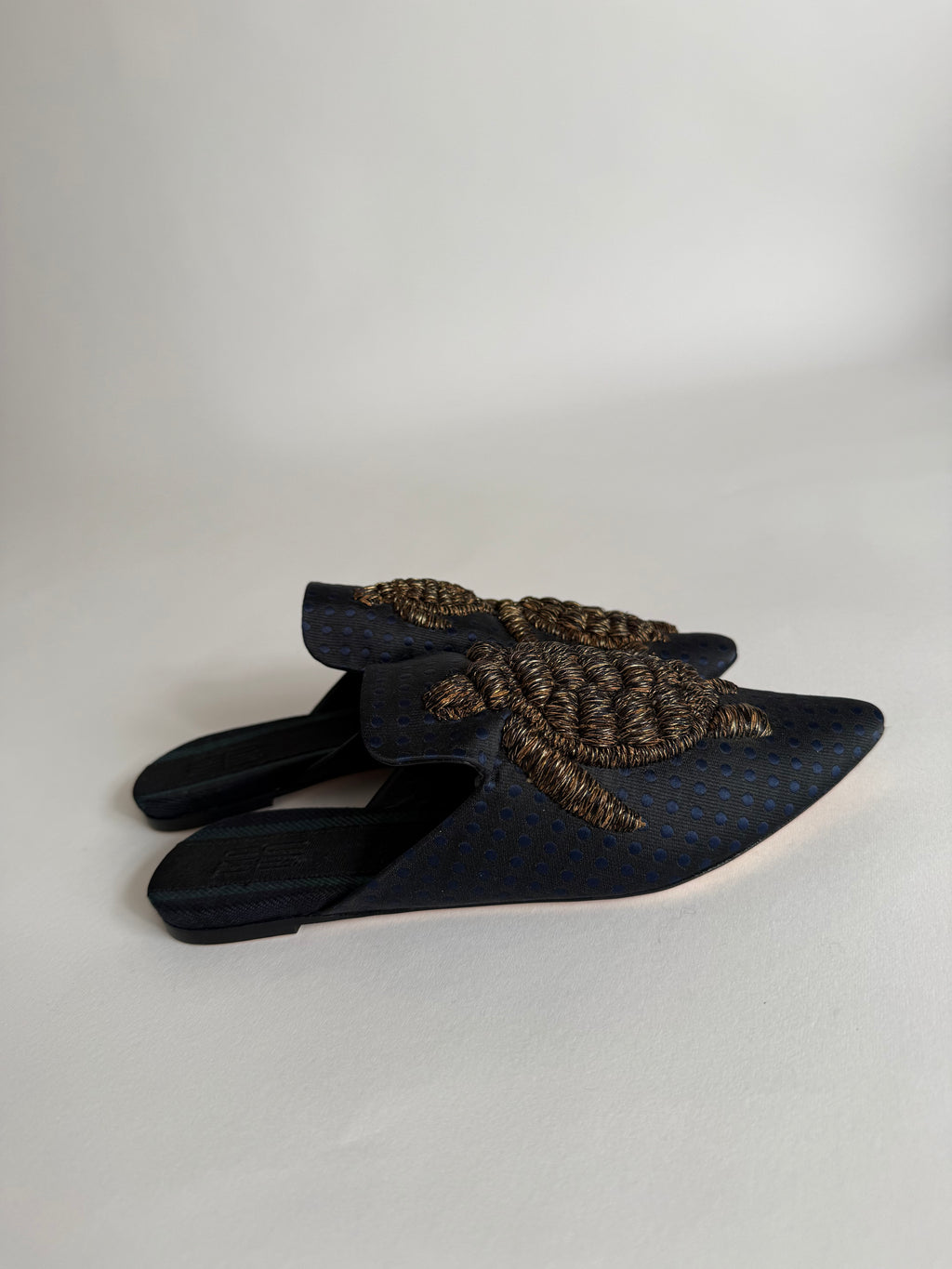 Sanayi 313 dots tela turtles embroidery