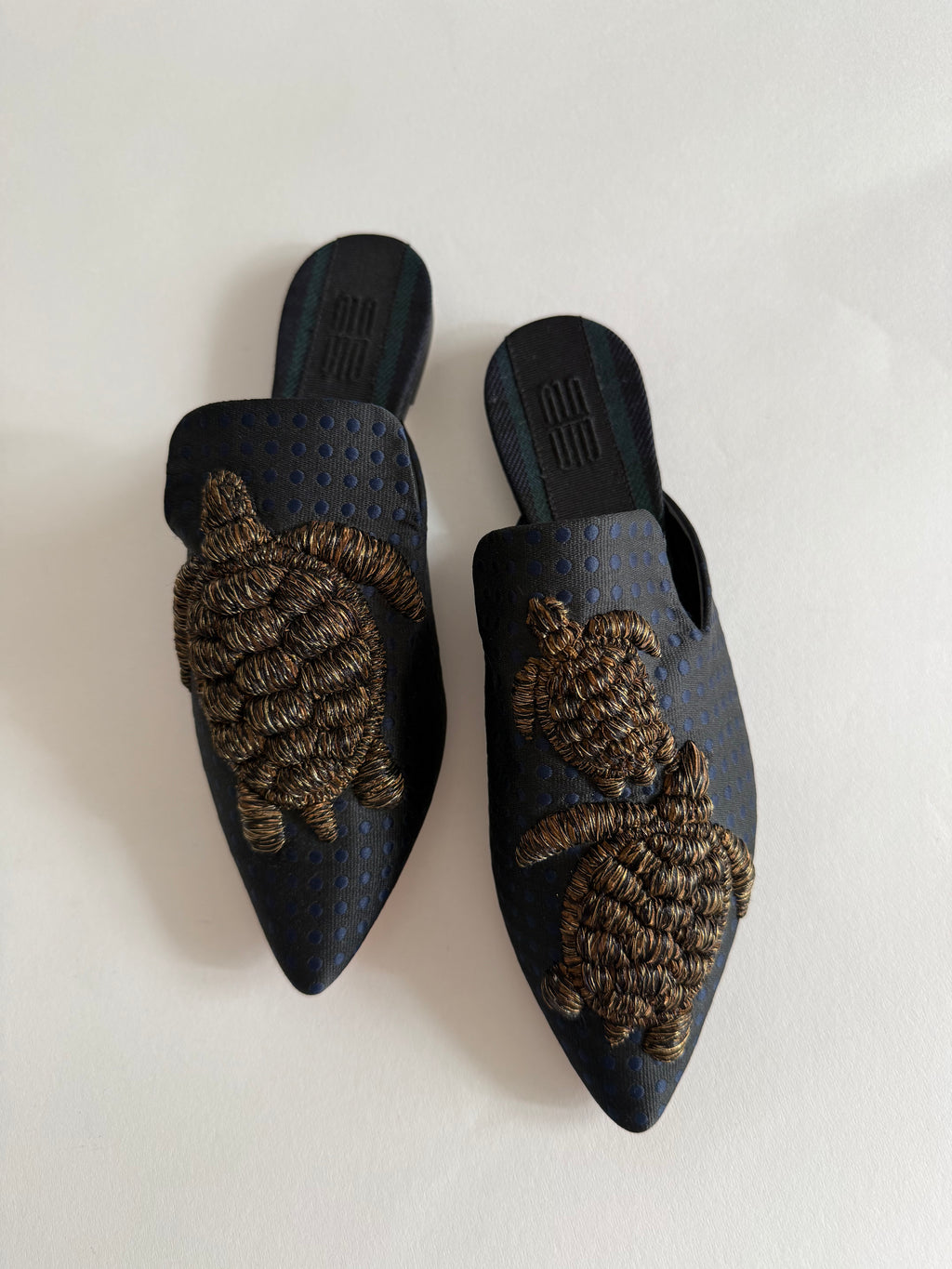 Sanayi 313 dots tela turtles embroidery