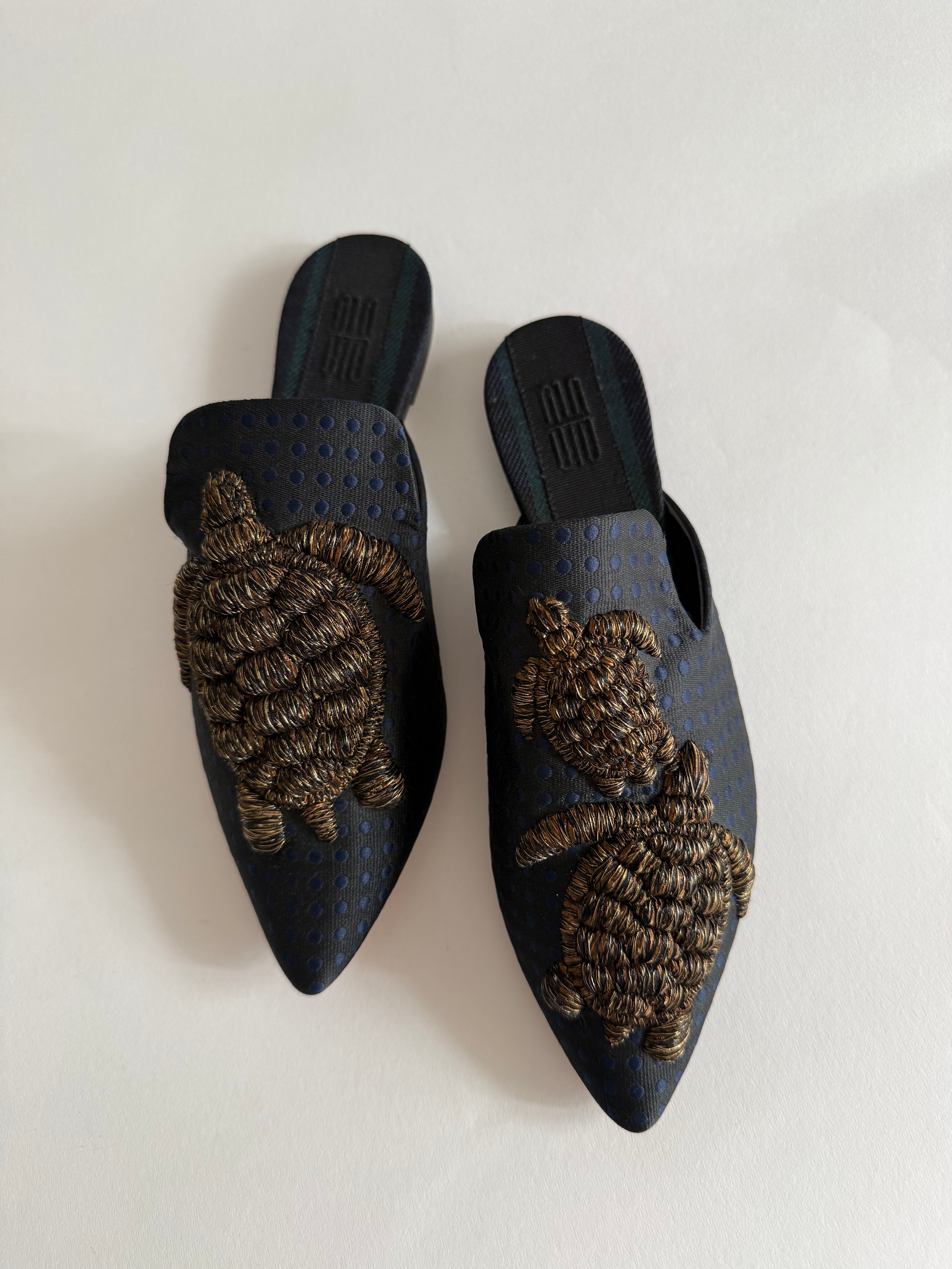 Sanayi 313 dots tela turtles embroidery