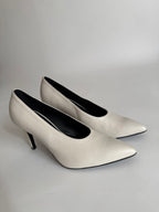 Ice leather pumps