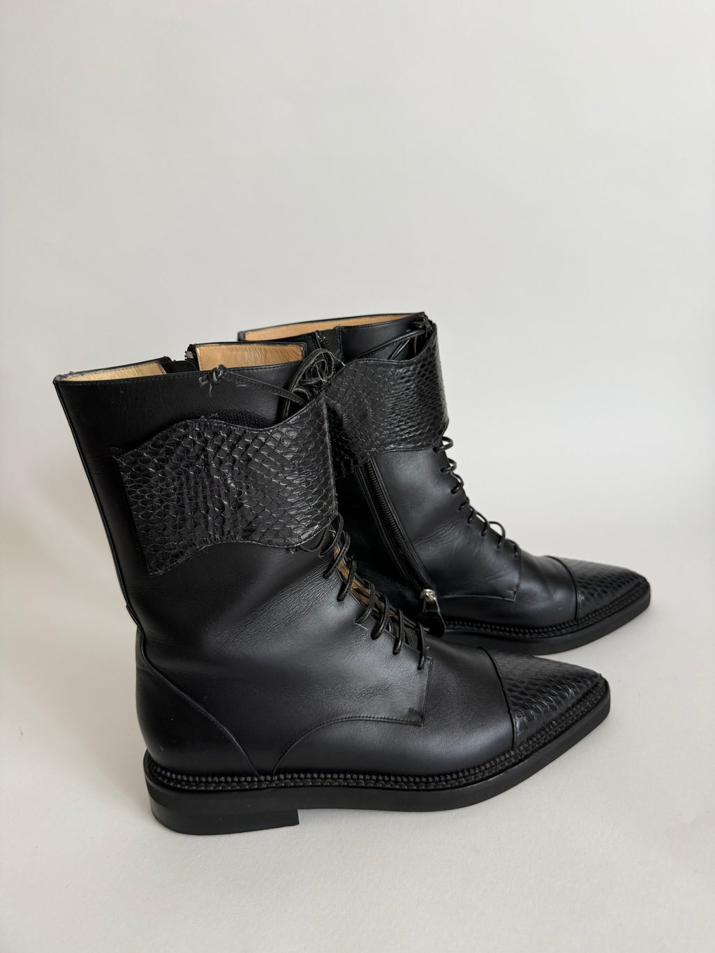 Leather black boots