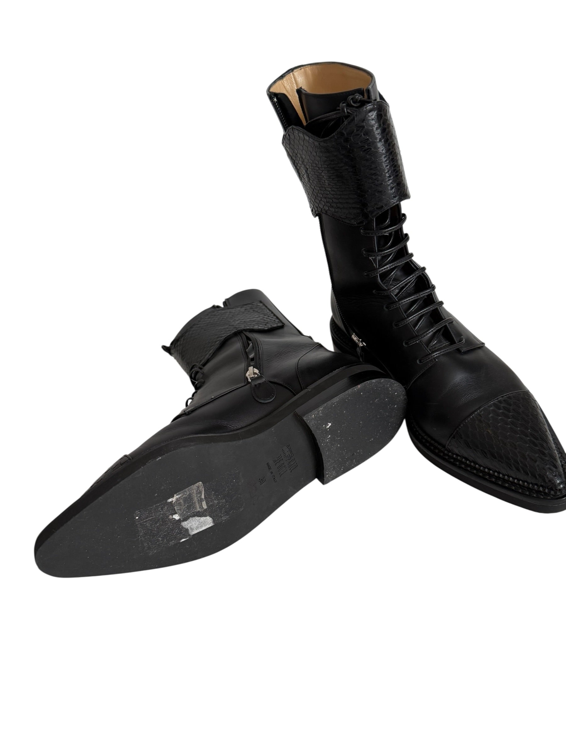 Leather black boots