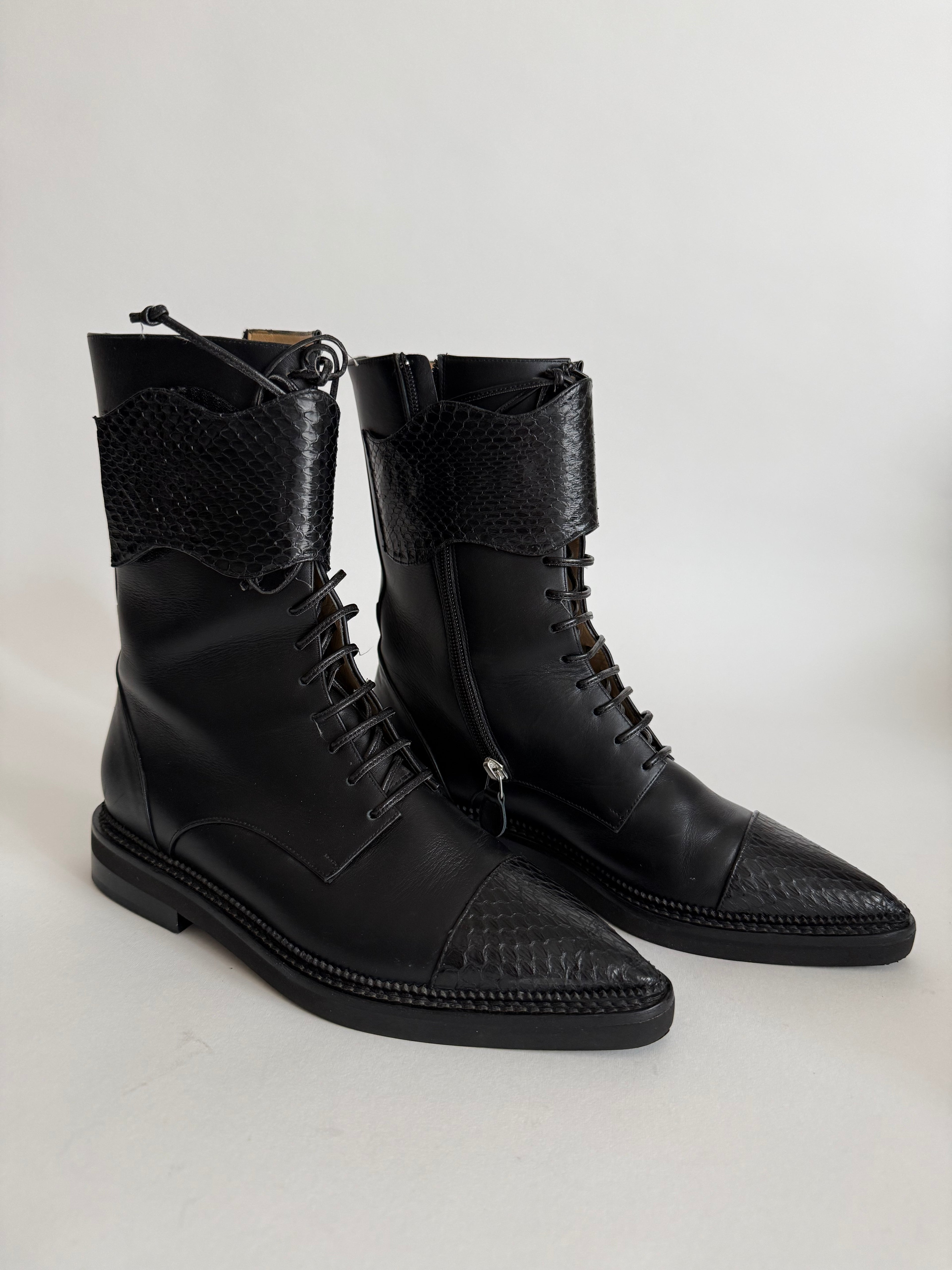 Leather black boots