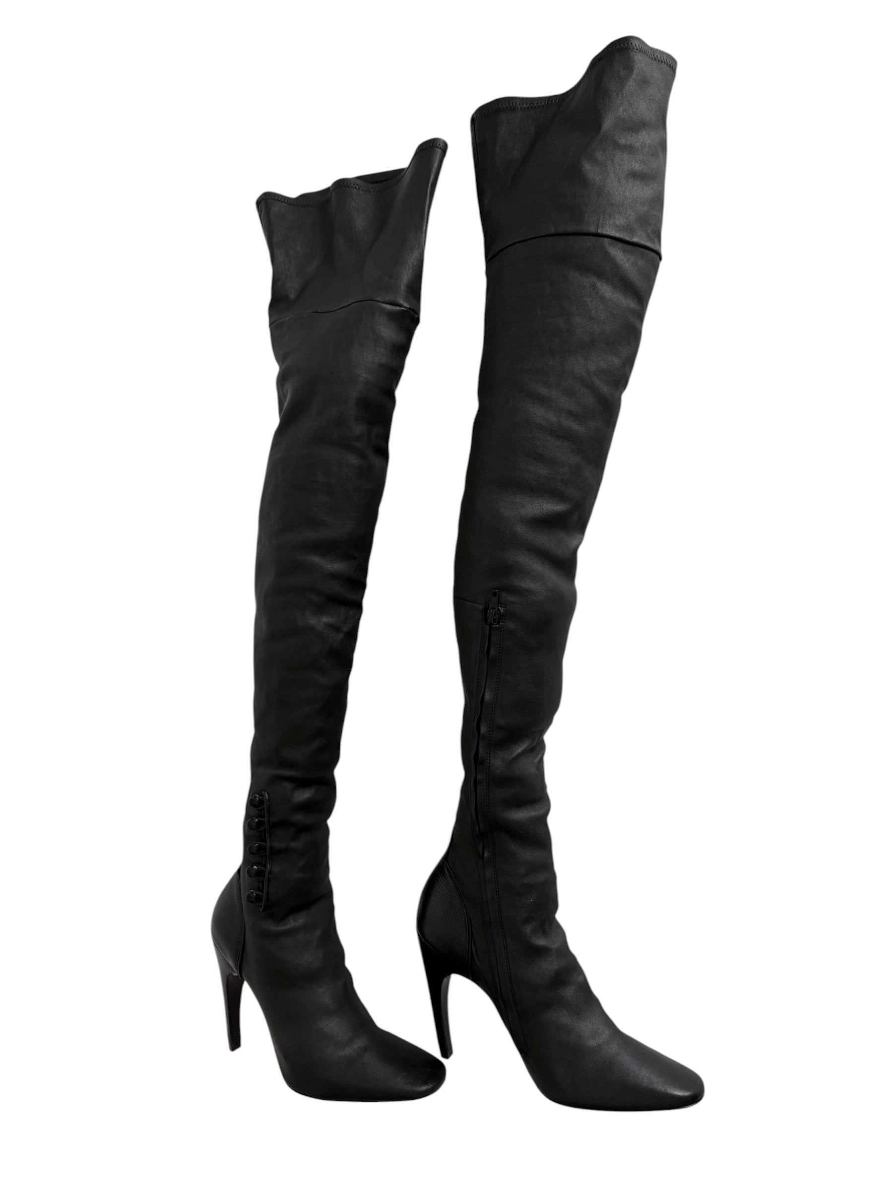 Nina Ricci F/W 2017 over knee boots