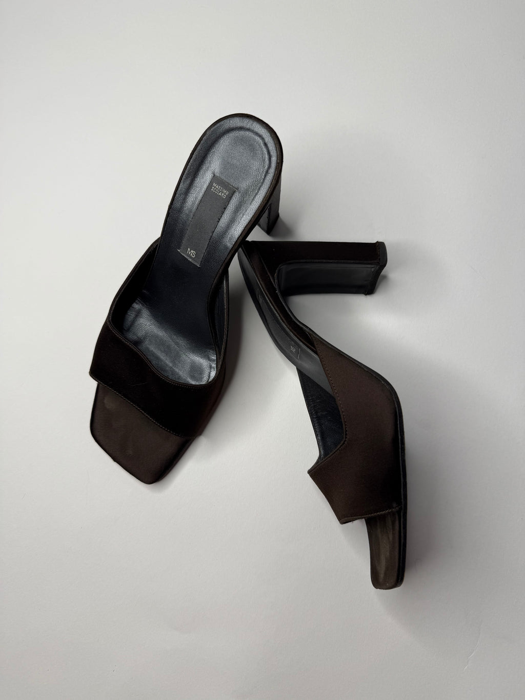 Vintage heels brown silk