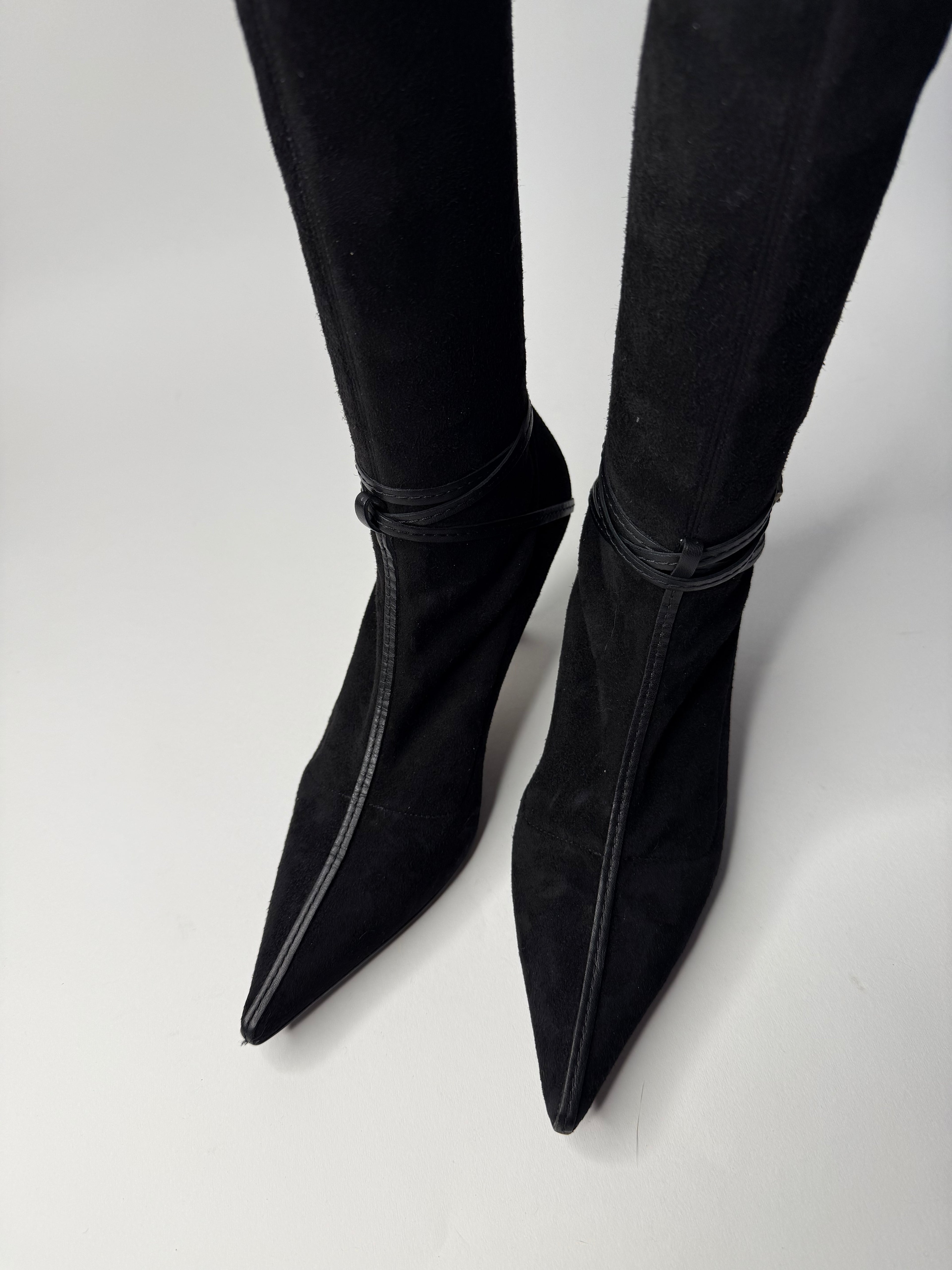 Gucci suede boots Tom Ford Era