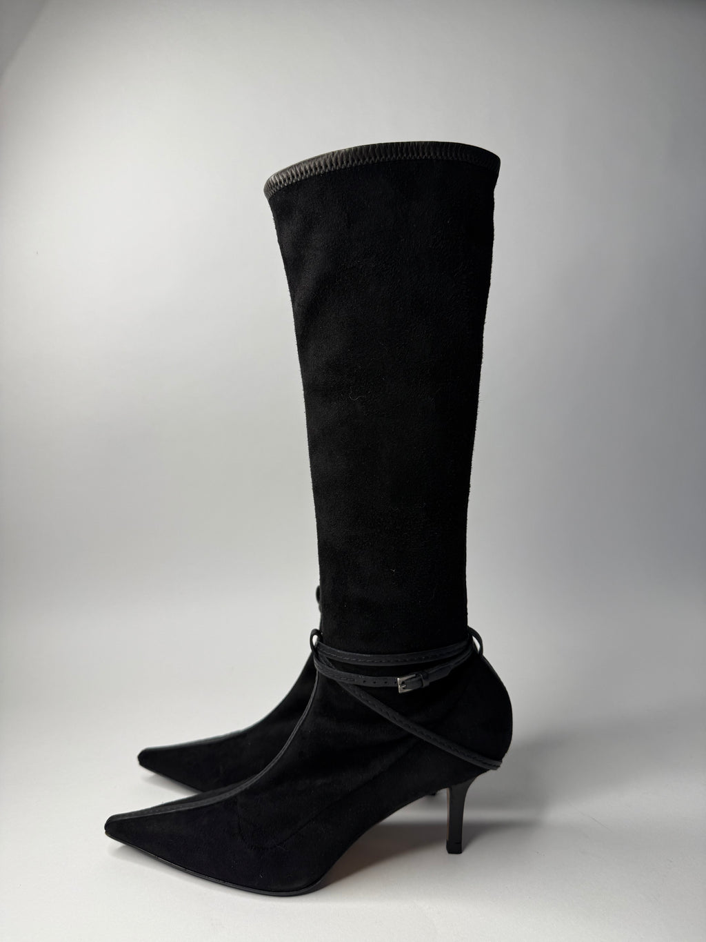 Gucci suede boots Tom Ford Era