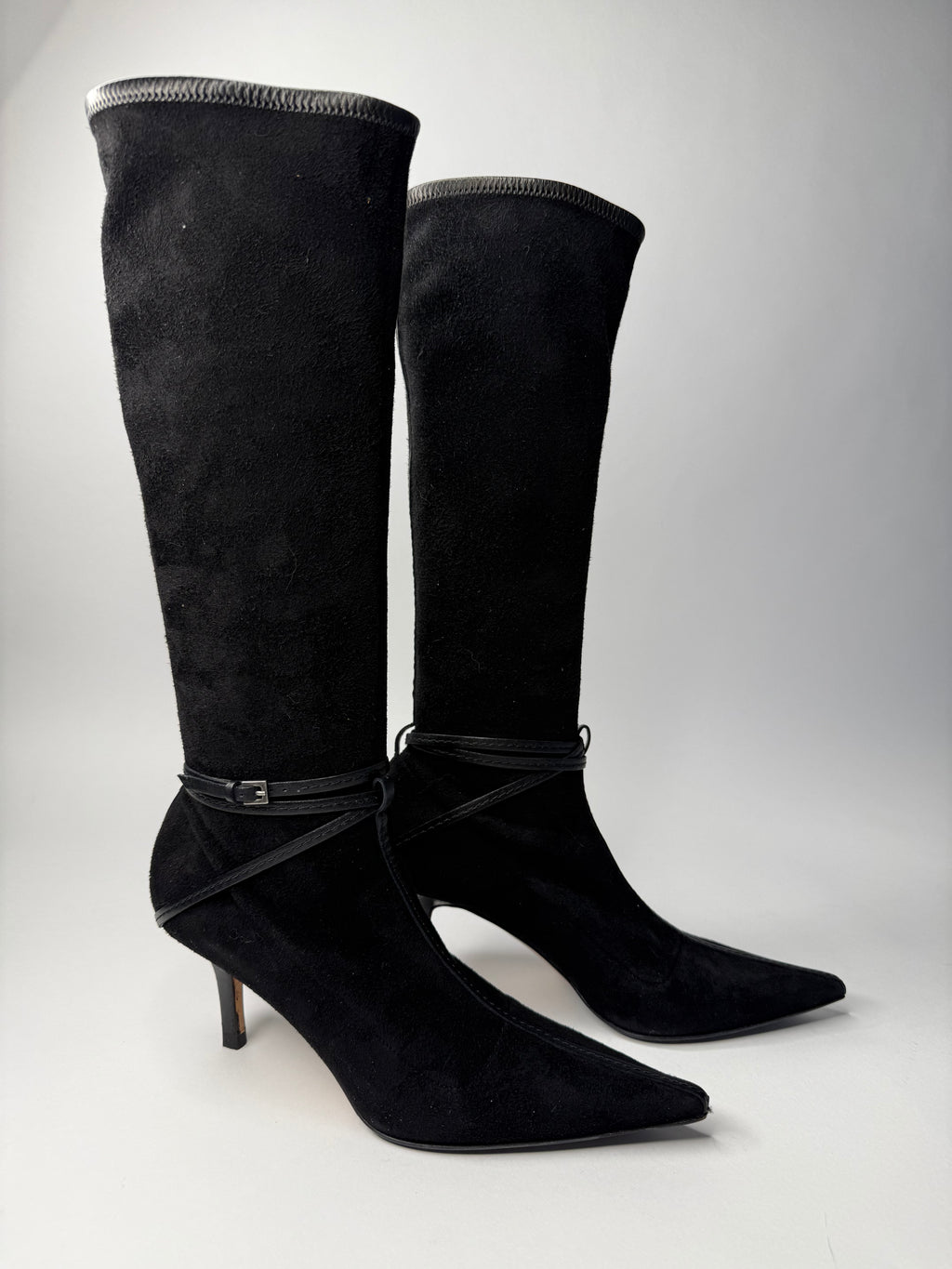 Gucci suede boots Tom Ford Era