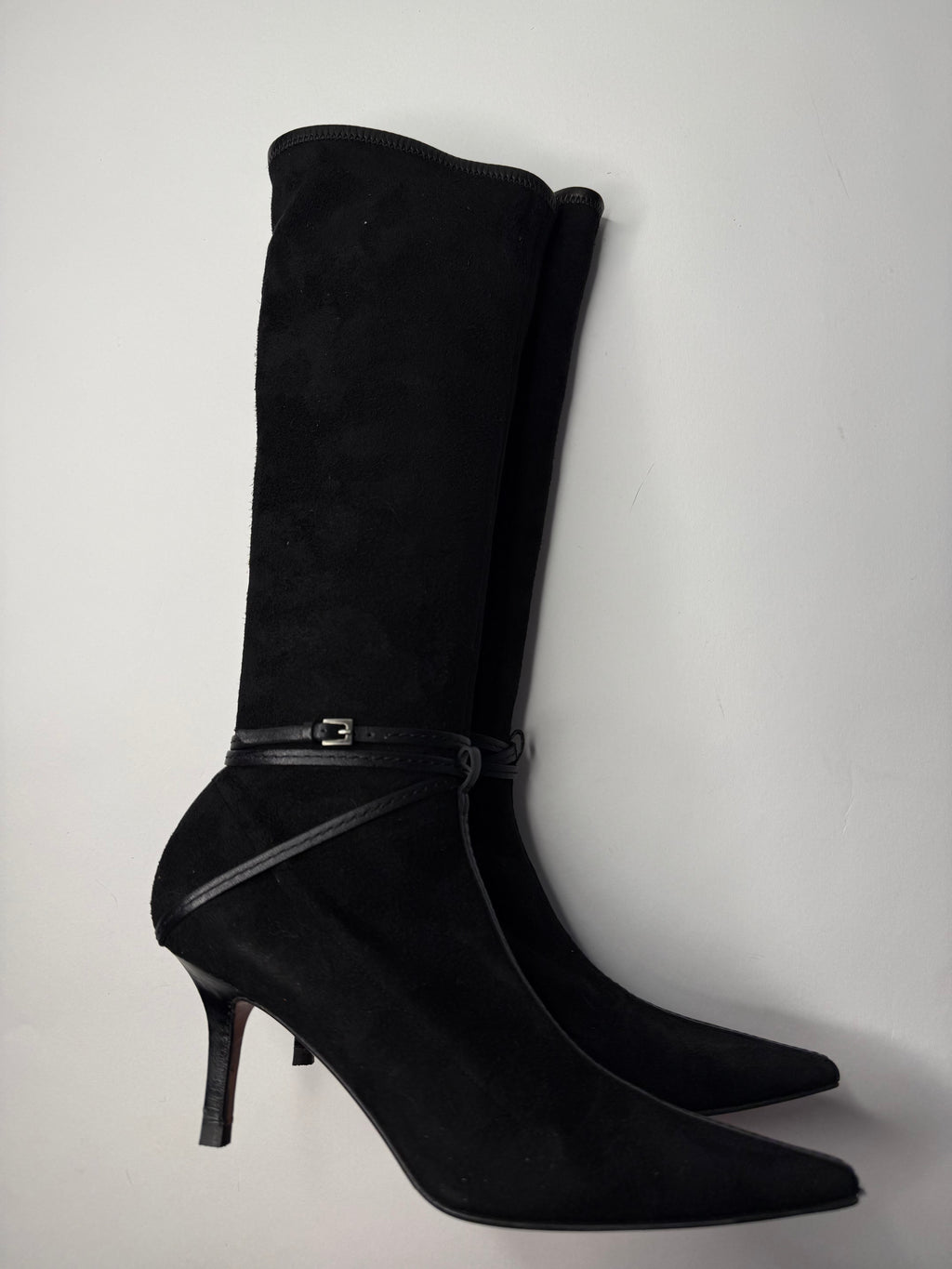 Gucci suede boots Tom Ford Era