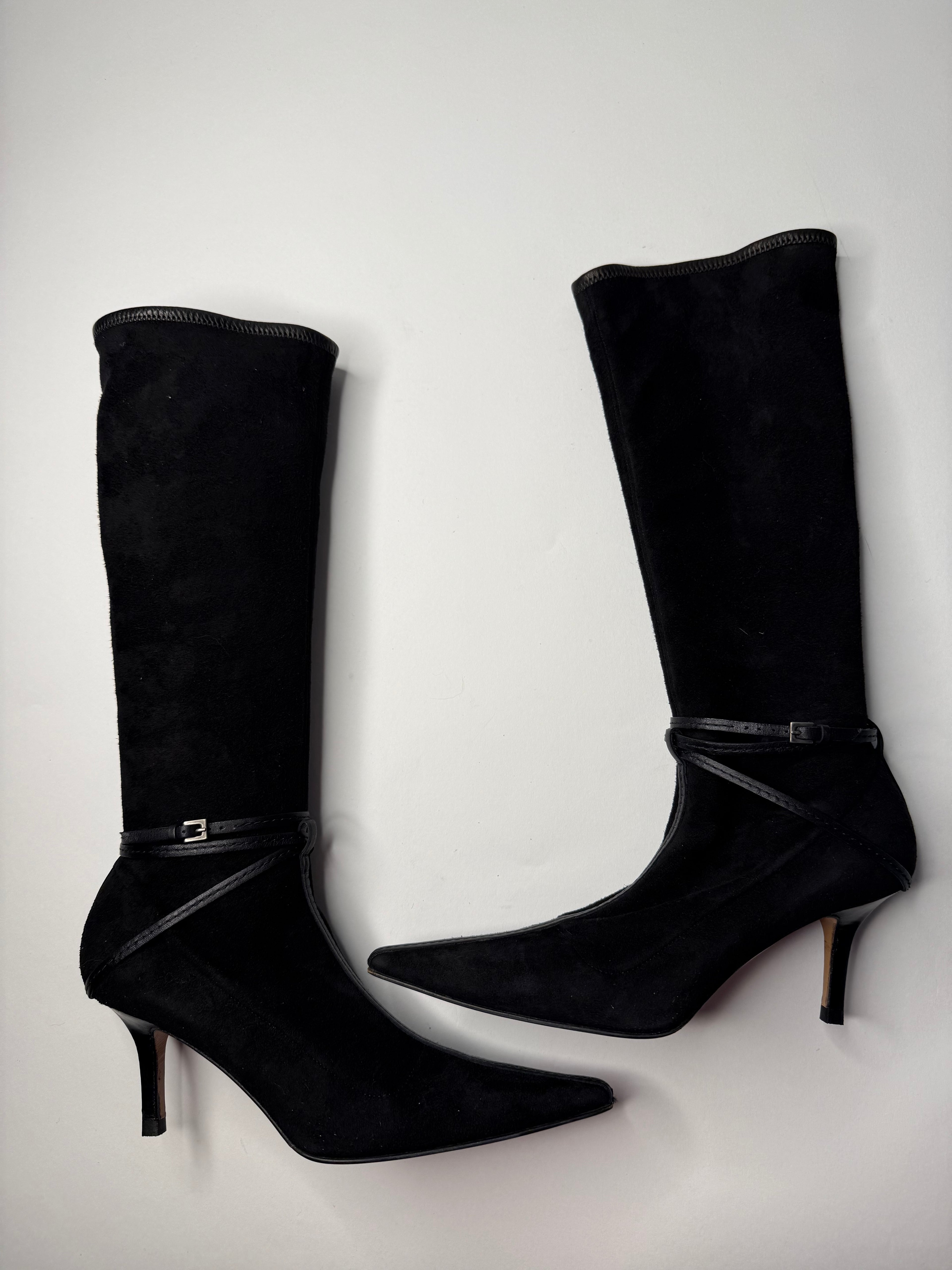 Gucci suede boots Tom Ford Era