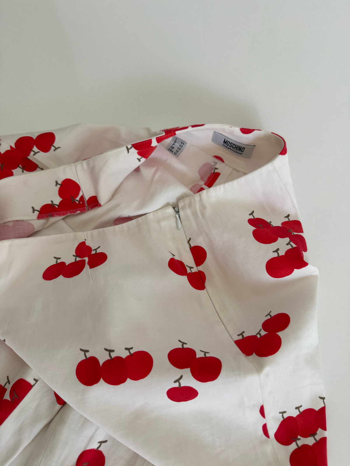Moschino cherry print white pants 2000s