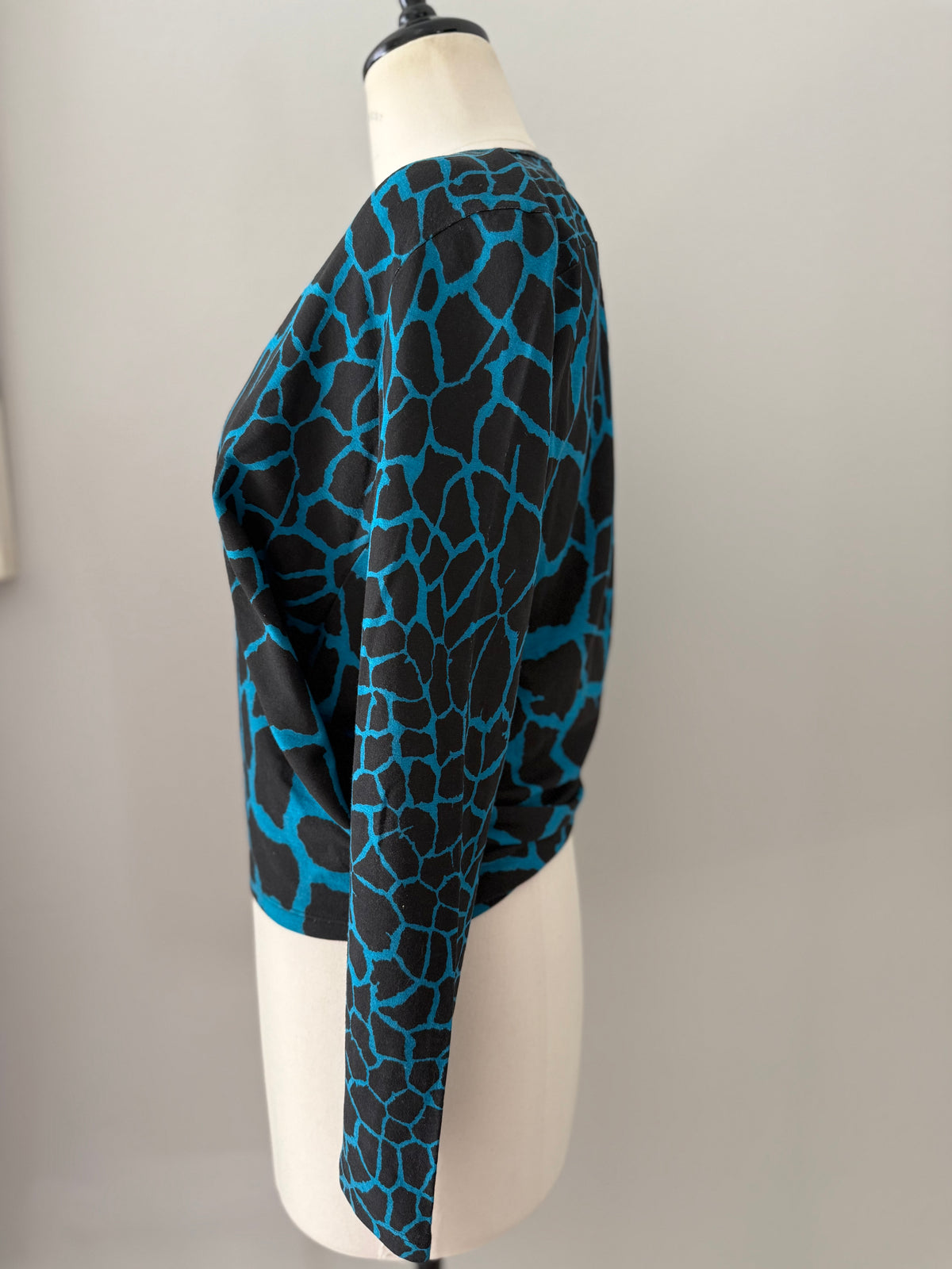 Roberto Cavalli FW 2000 long-sleeved knit t-shirt giraffe
