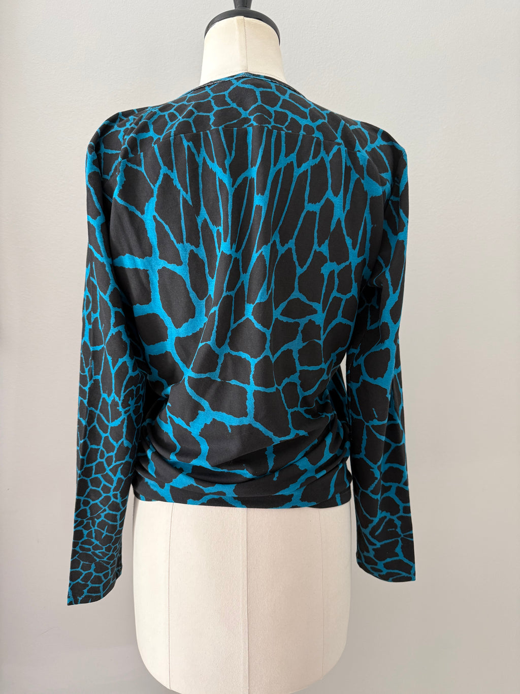 Roberto Cavalli FW 2000 long-sleeved knit t-shirt giraffe