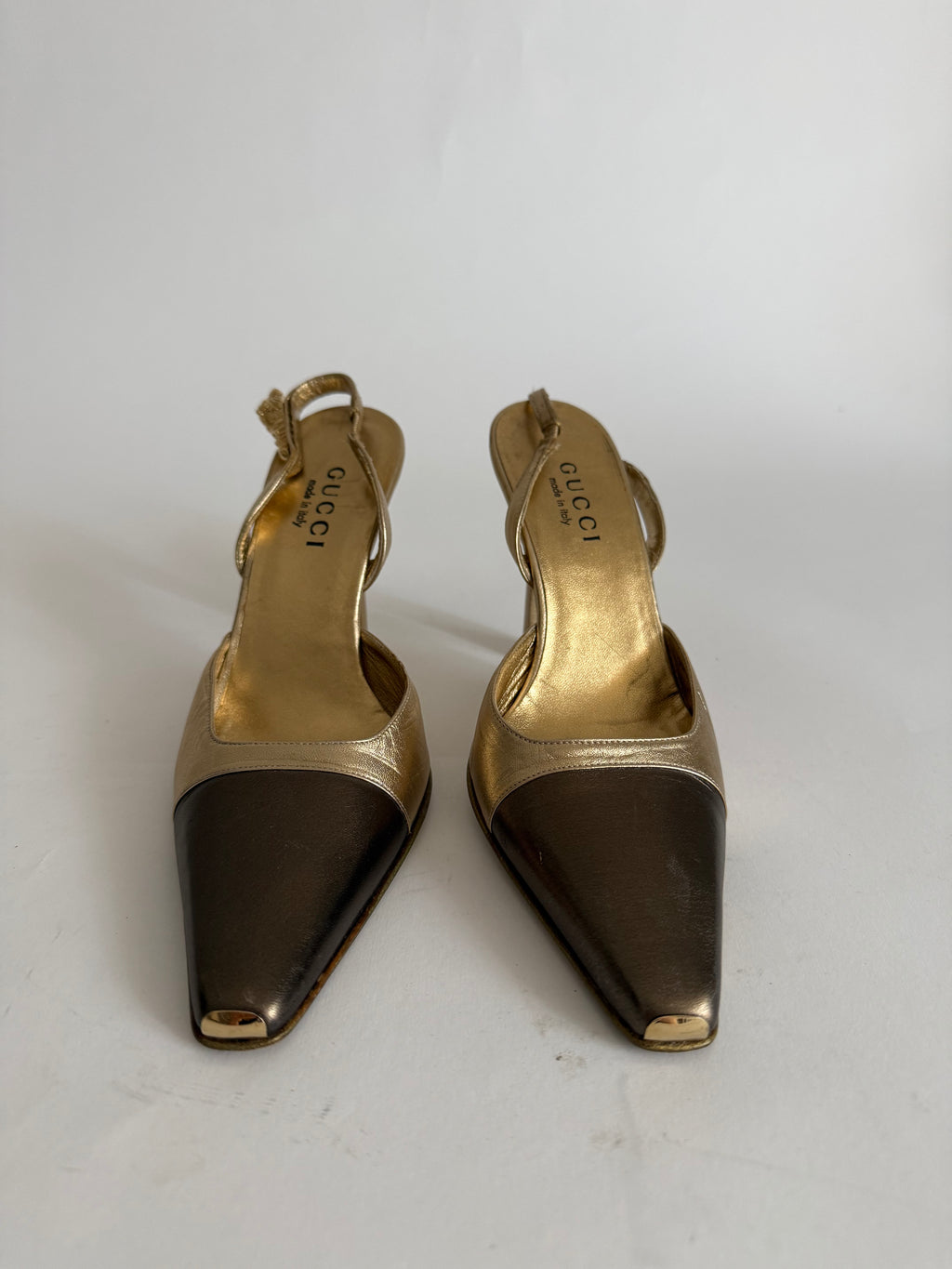 Gucci F/W 2000 gold tiger slingback