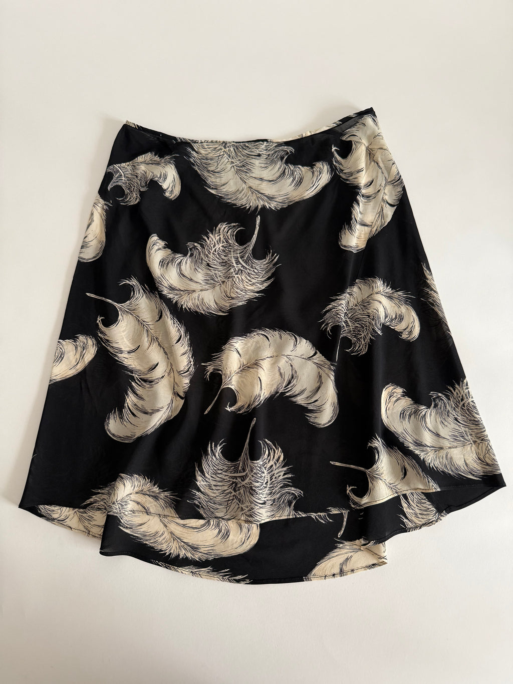 Dolce & Gabbana FW 1997 mini silk skirt print feathers