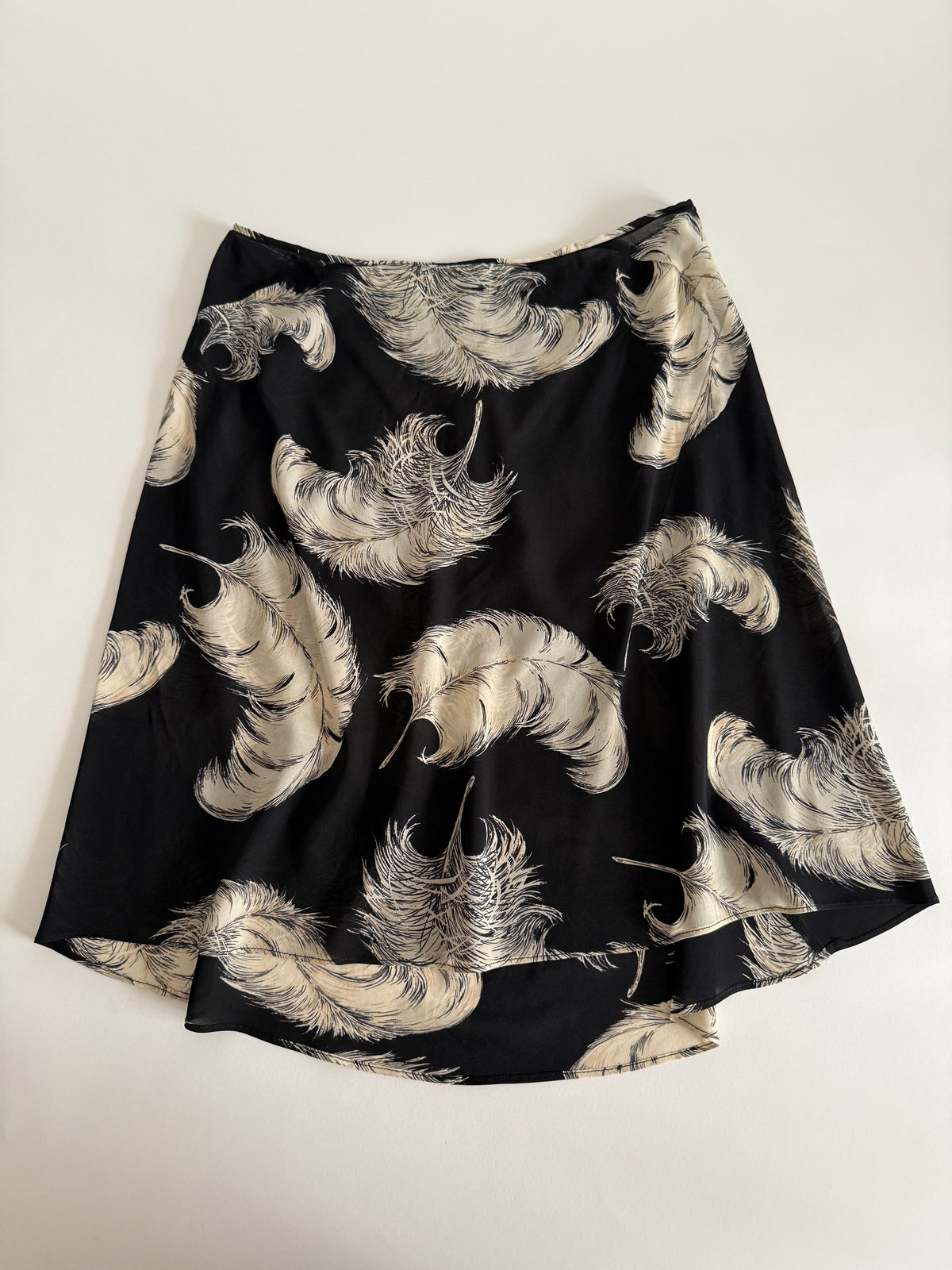 Dolce & Gabbana FW 1997 mini silk skirt print feathers