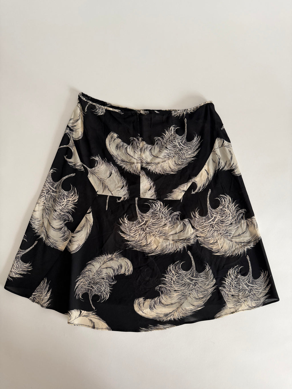 Dolce & Gabbana FW 1997 mini silk skirt print feathers