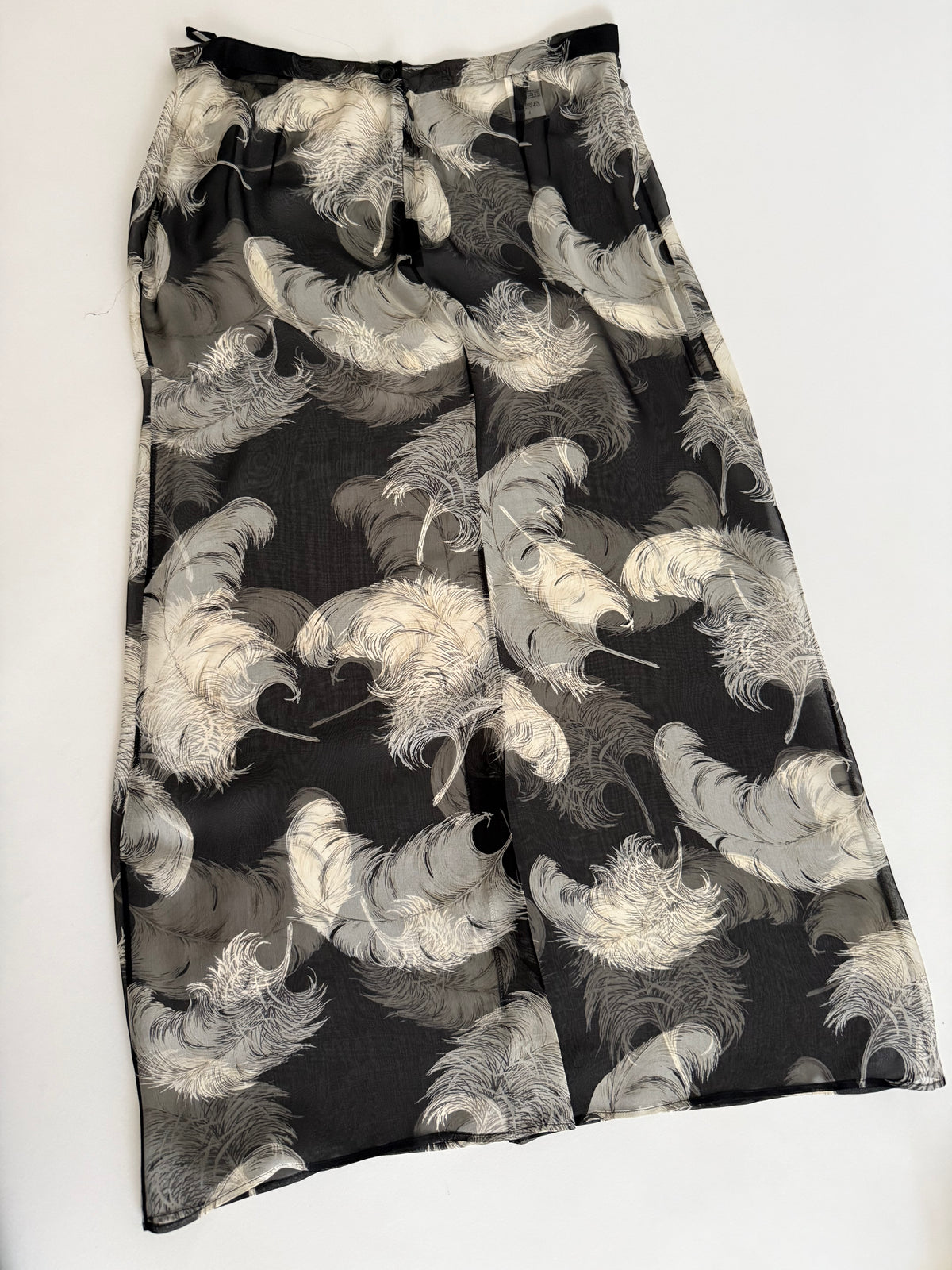 Dolce & Gabbana FW 1997 Runway black silk feather tailleur