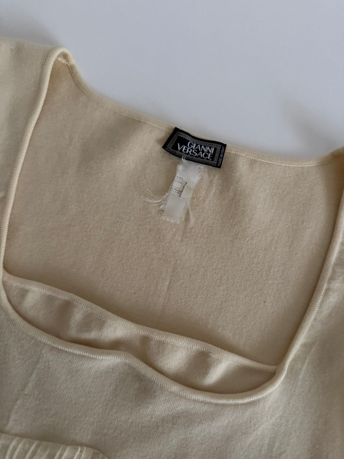 Gianni Versace beige milk FW 2002 Runway sweater
