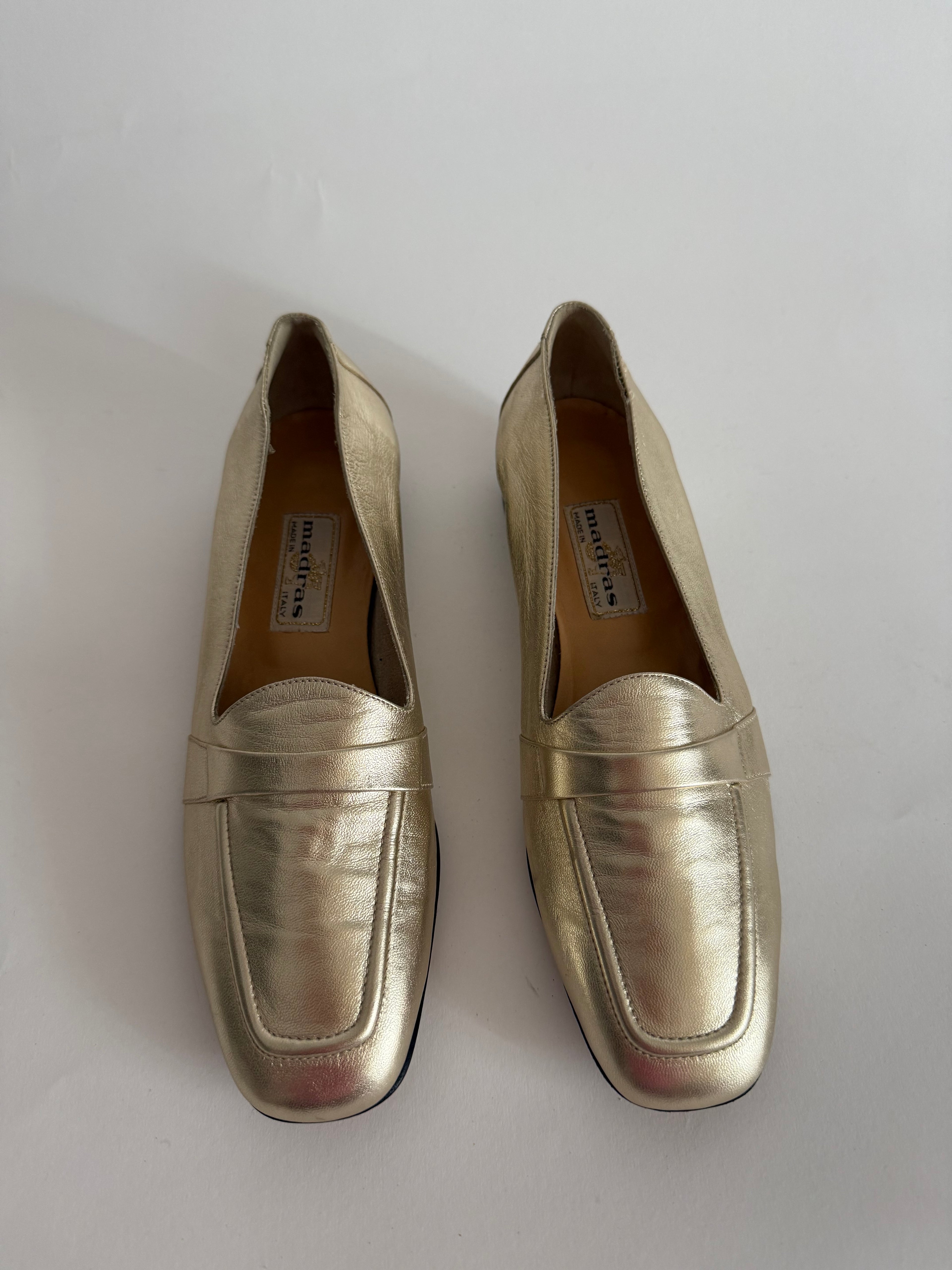 Gold leather moccasin vintage