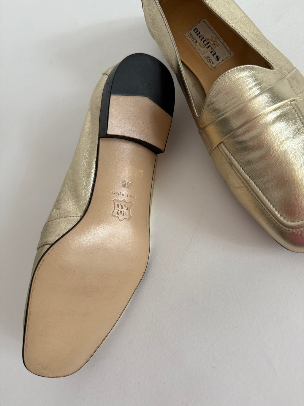 Gold leather moccasin vintage