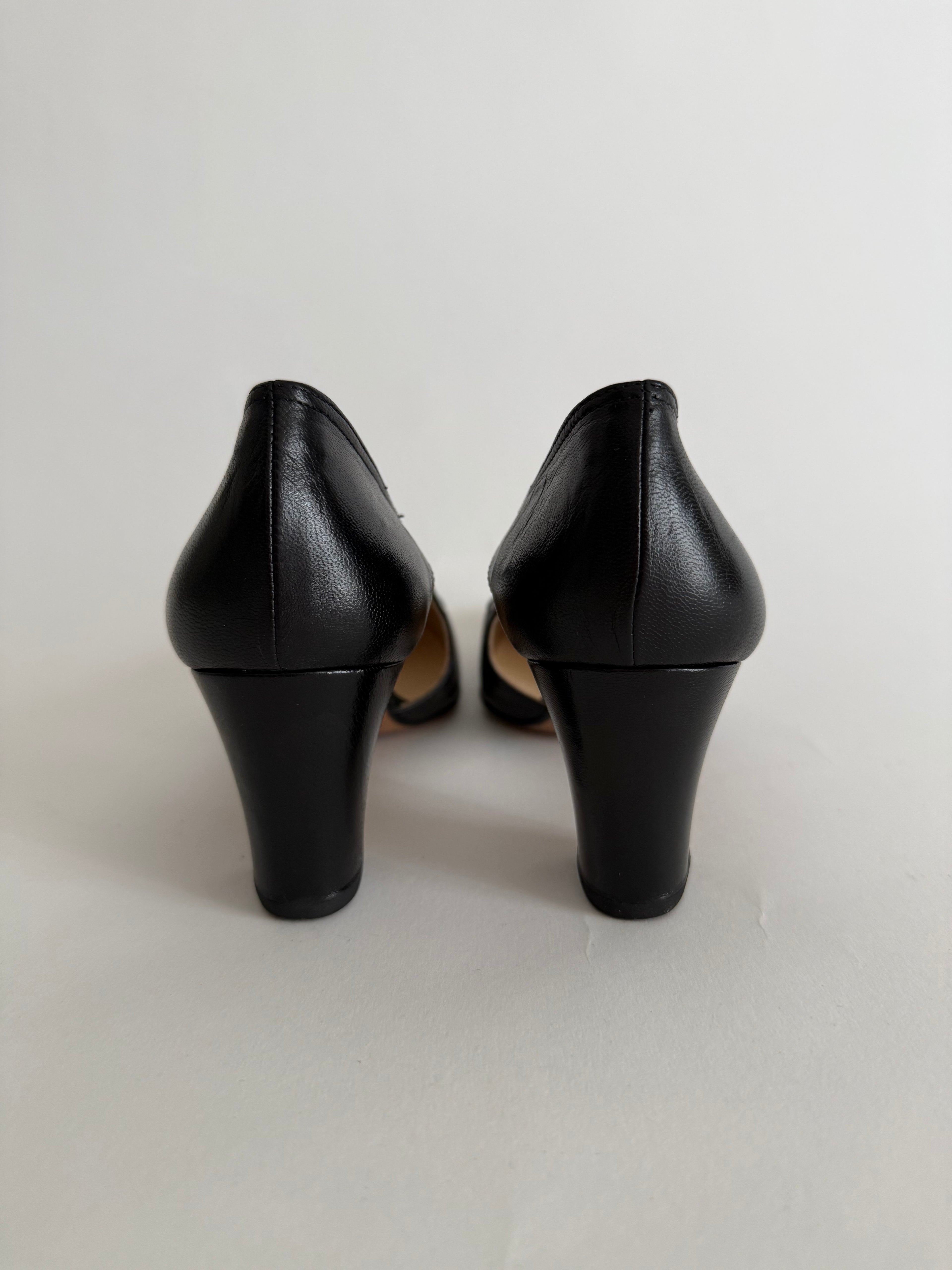 Black heels cut out leather