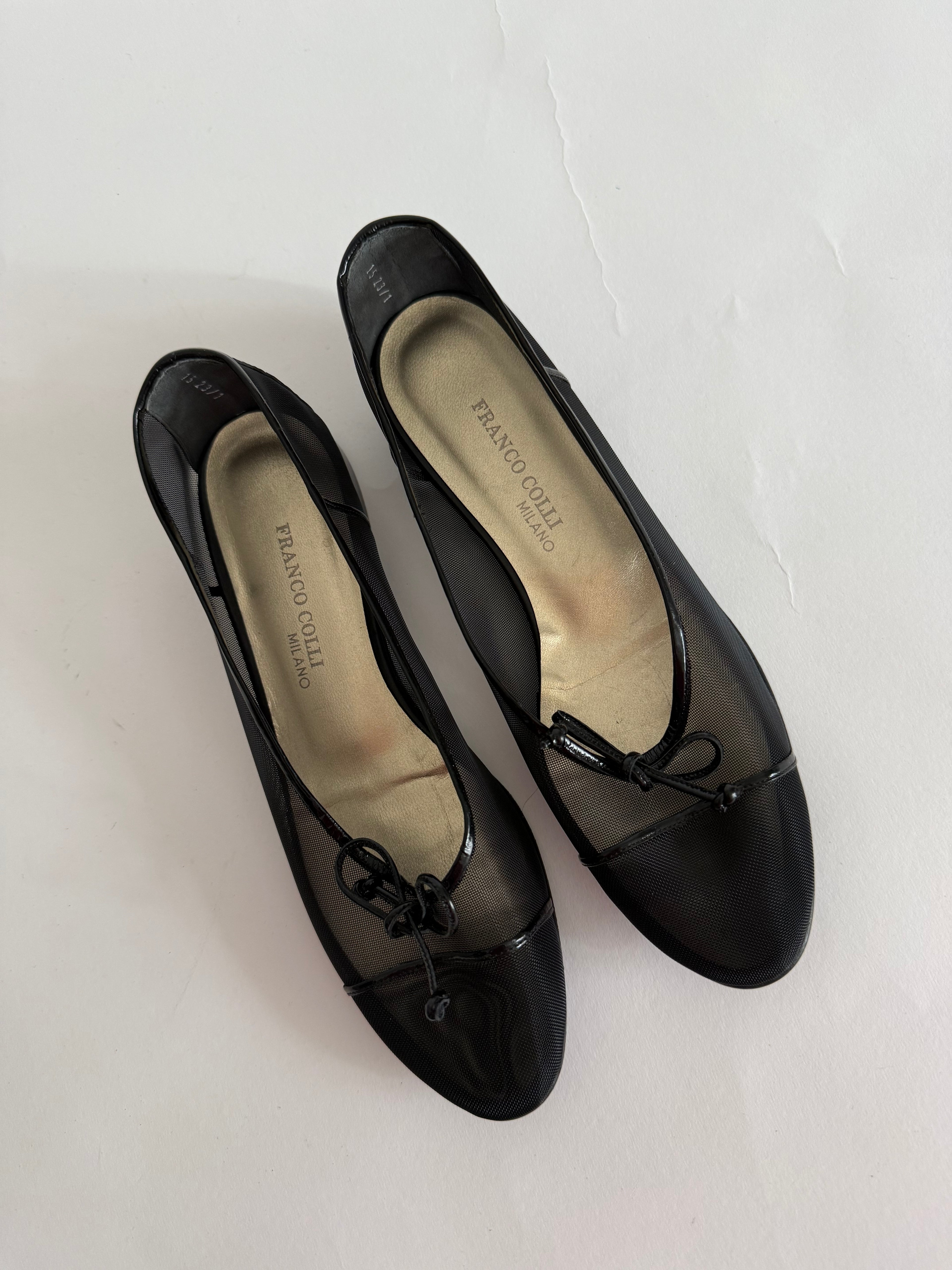Black classic ballerinas transparent mesh
