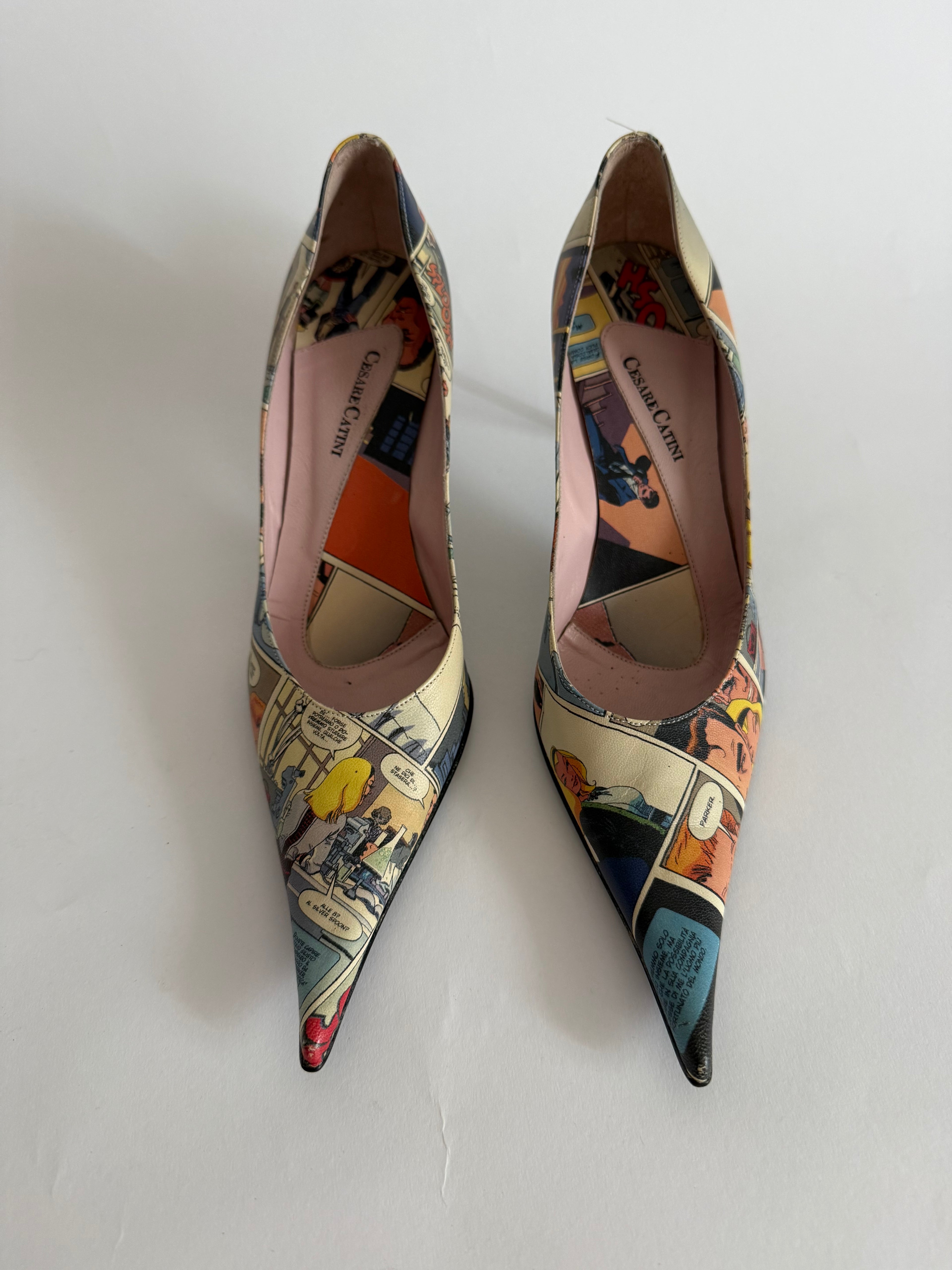 Comic leather  print high heels