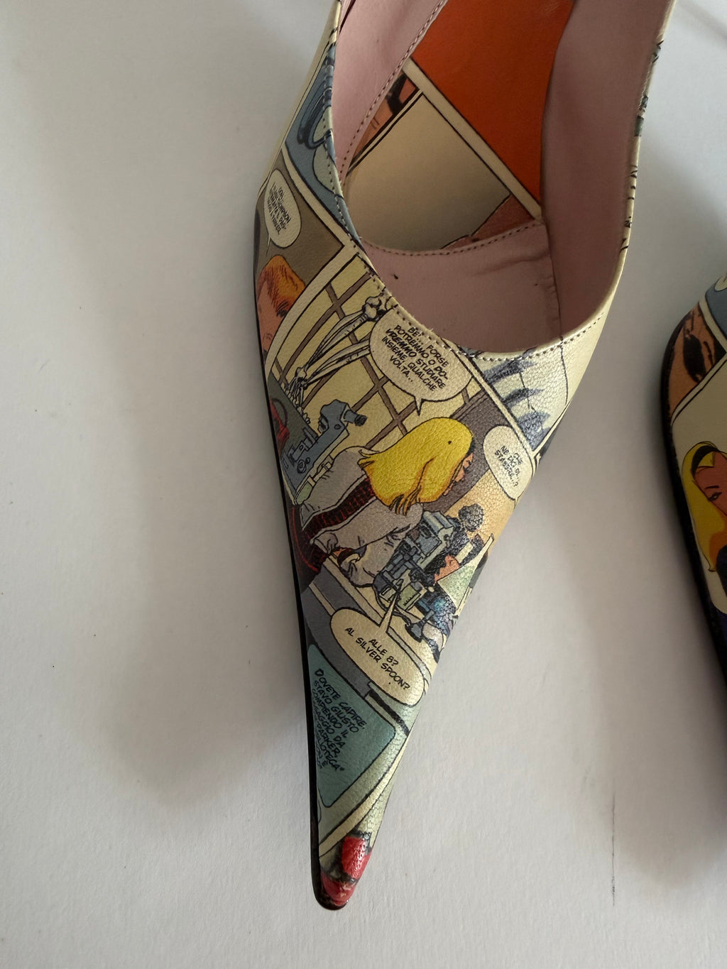 Comic leather  print high heels